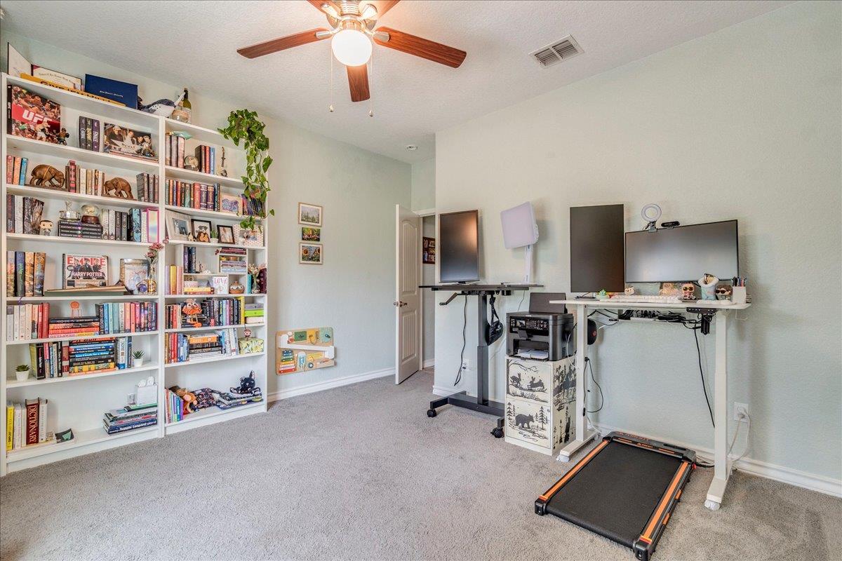 1033 Castleway Rd, New Braunfels, TX 78132