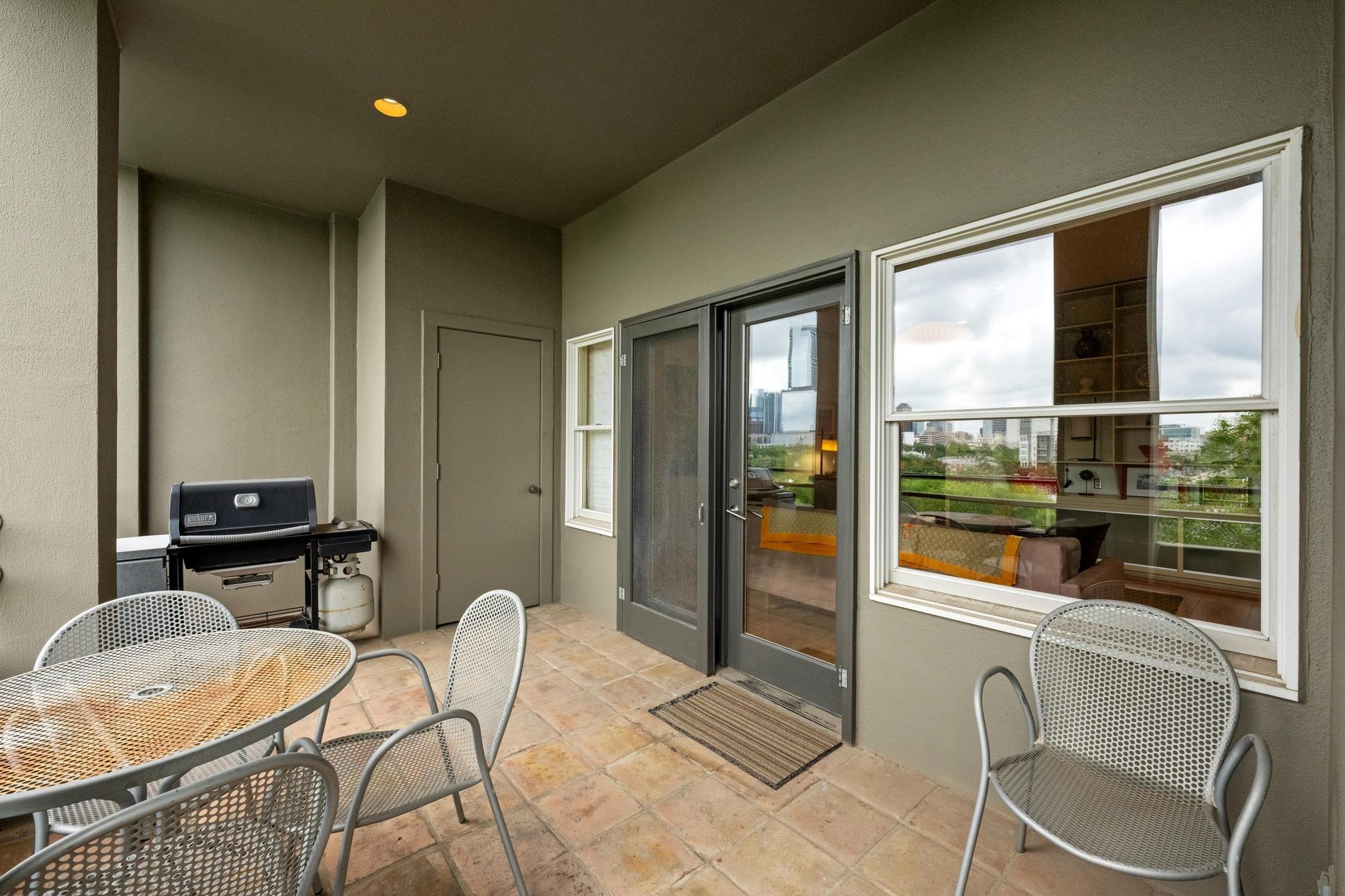 1200 BAYLOR St # 403, Austin, TX 78703