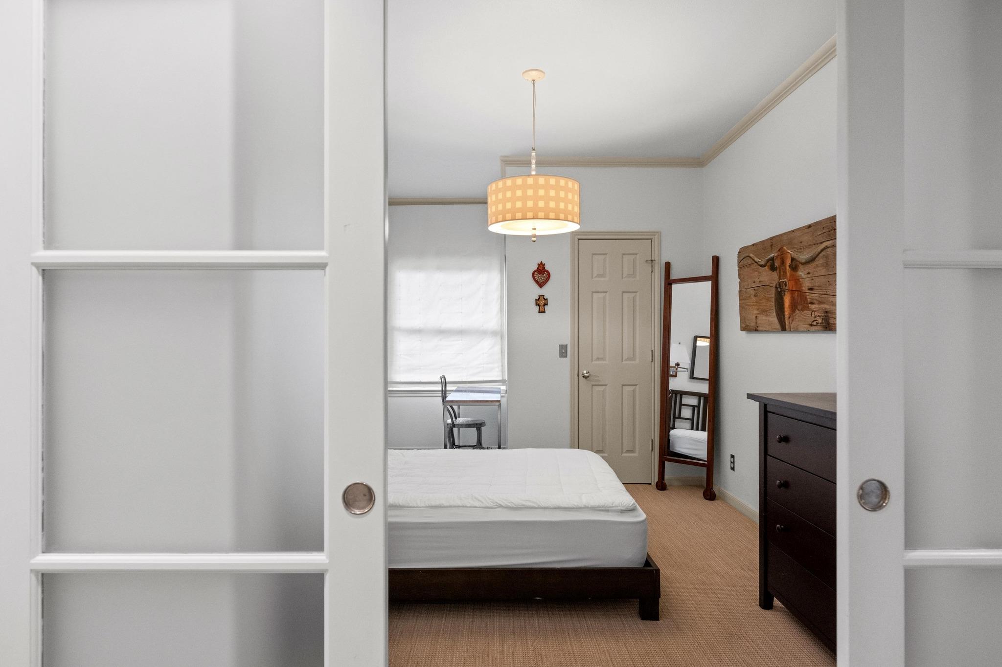 1200 BAYLOR St # 403, Austin, TX 78703