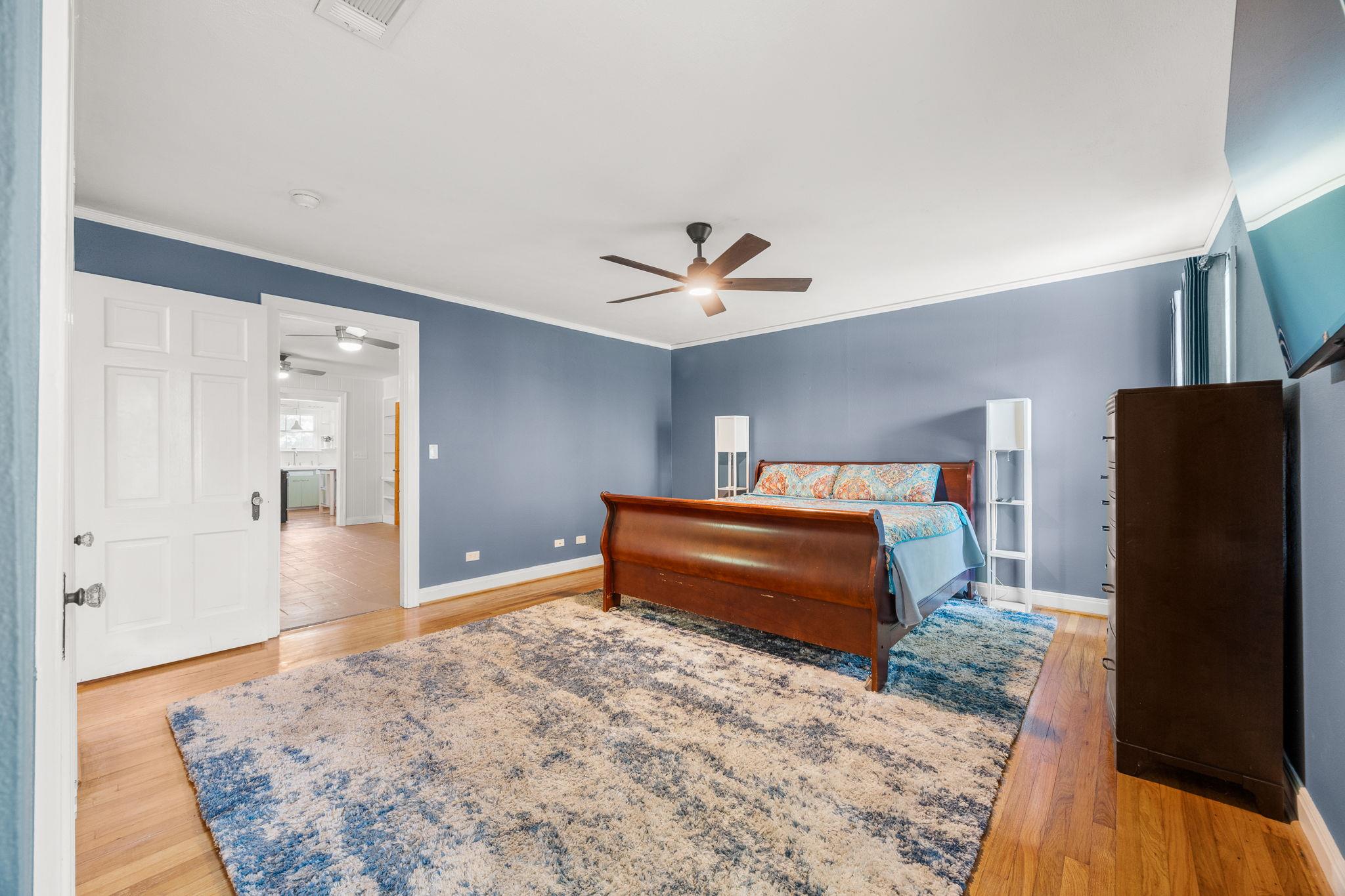 1506 Grace St, Taylor, TX 76574