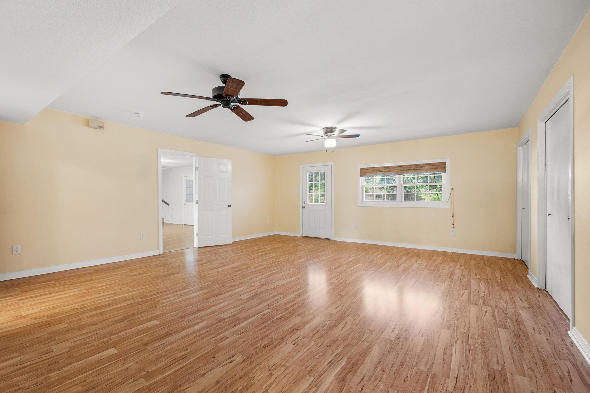 1506 Grace St, Taylor, TX 76574