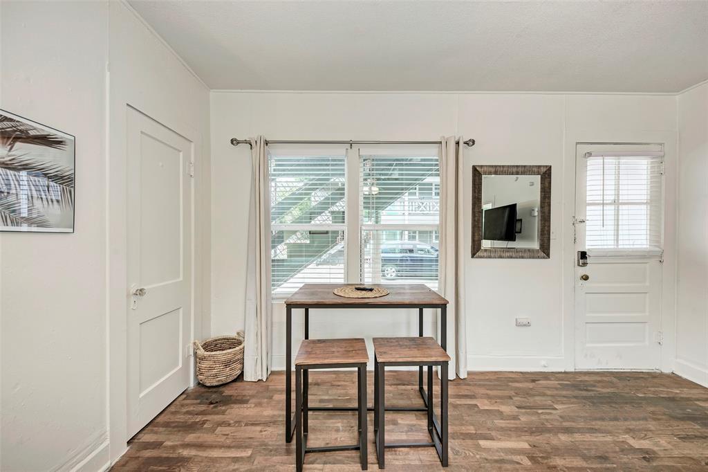 915 W 21st St # 6, Austin, TX 78705