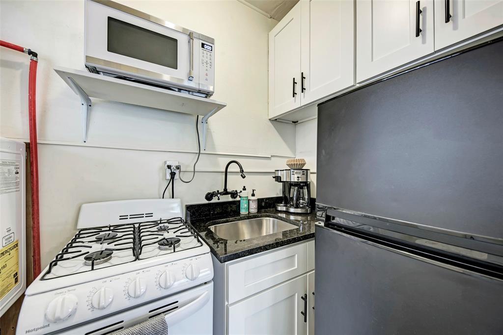 915 W 21st St # 6, Austin, TX 78705