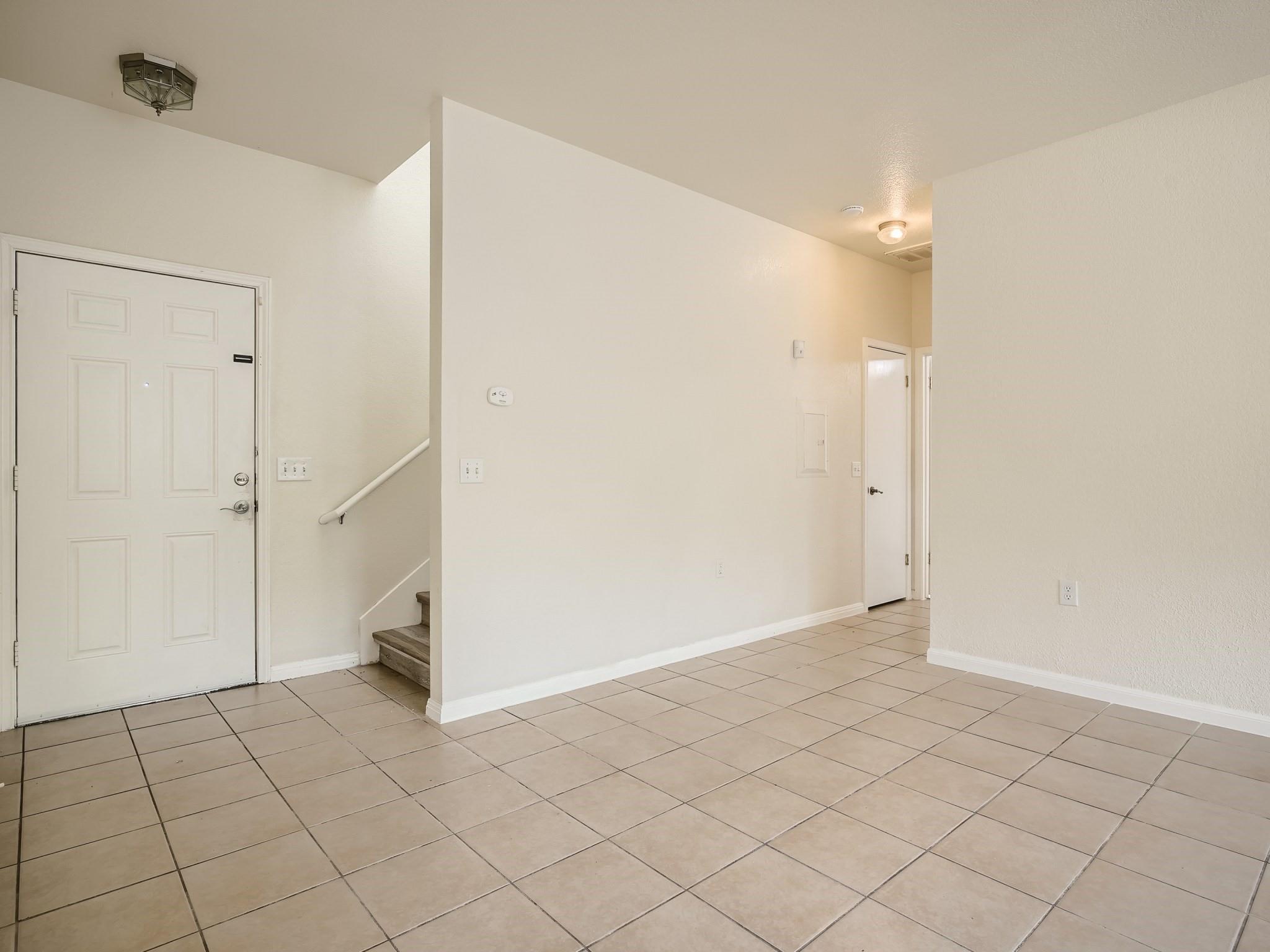 6102 Reicher Dr, Austin, TX 78723