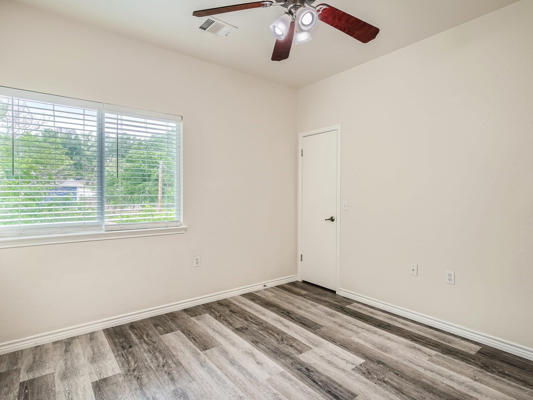 6102 Reicher Dr, Austin, TX 78723