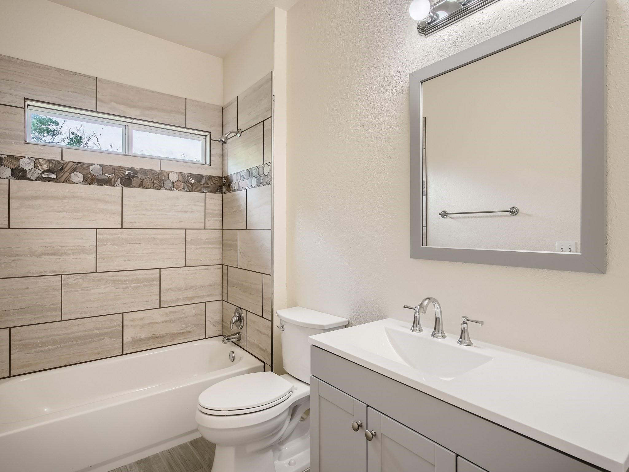 6102 Reicher Dr, Austin, TX 78723