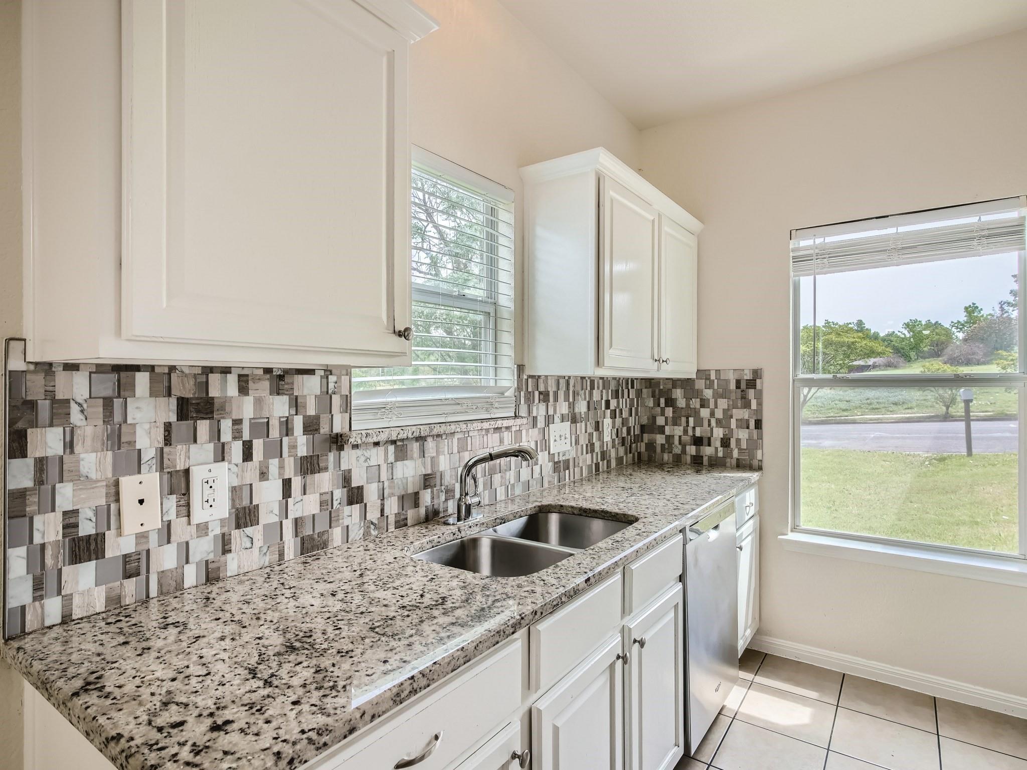 6102 Reicher Dr, Austin, TX 78723