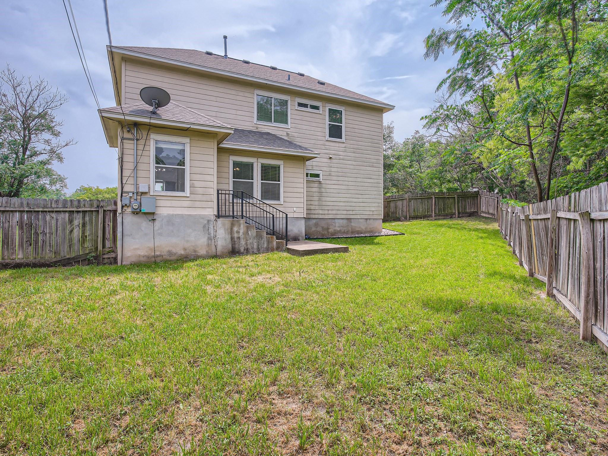 6102 Reicher Dr, Austin, TX 78723