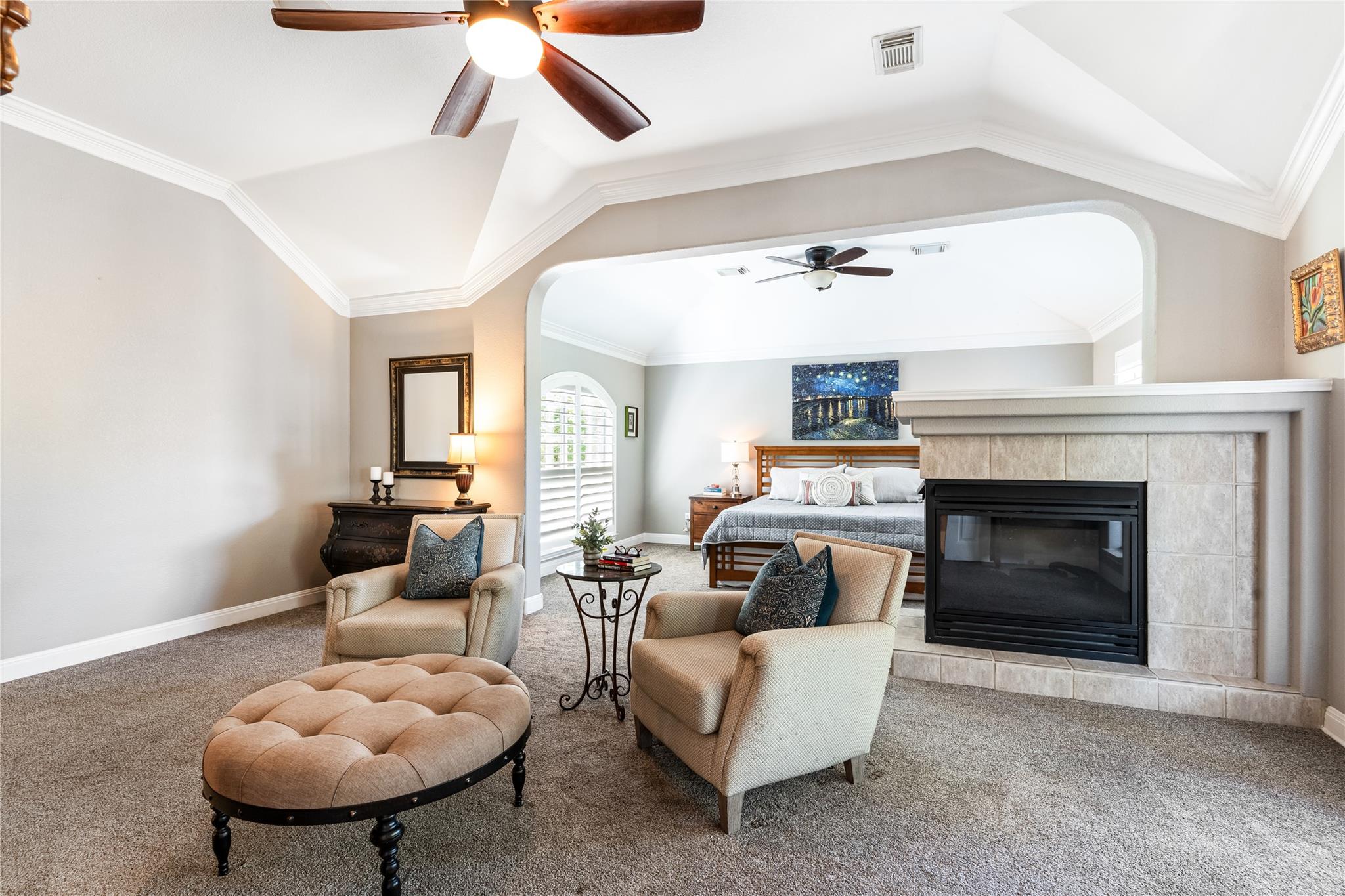 102 Cheerful Ct, Lakeway, TX 78734