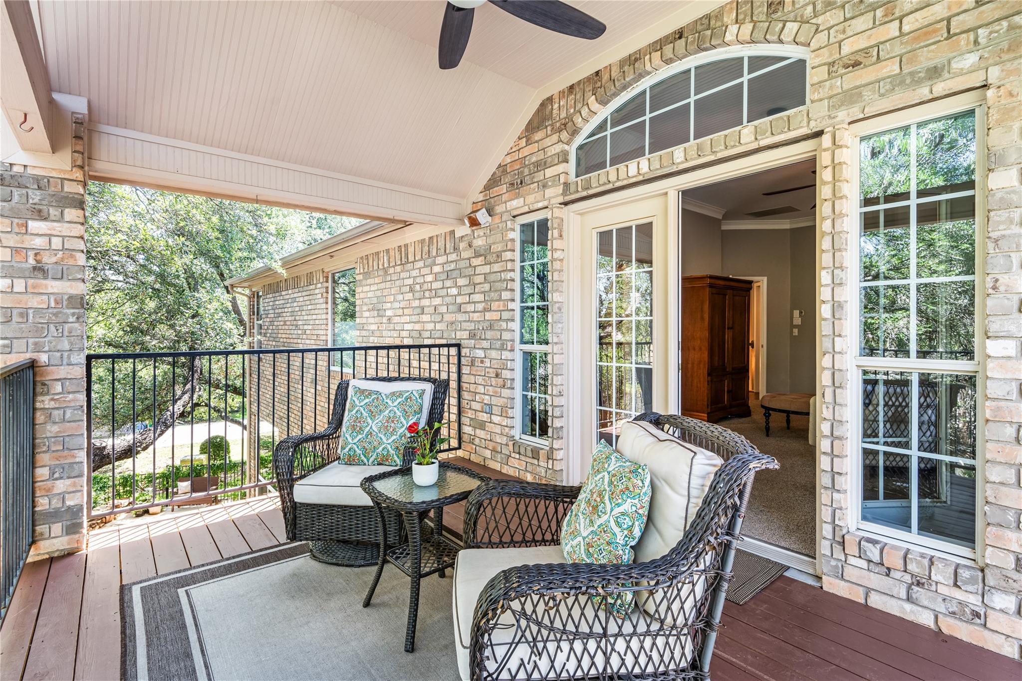 102 Cheerful Ct, Lakeway, TX 78734
