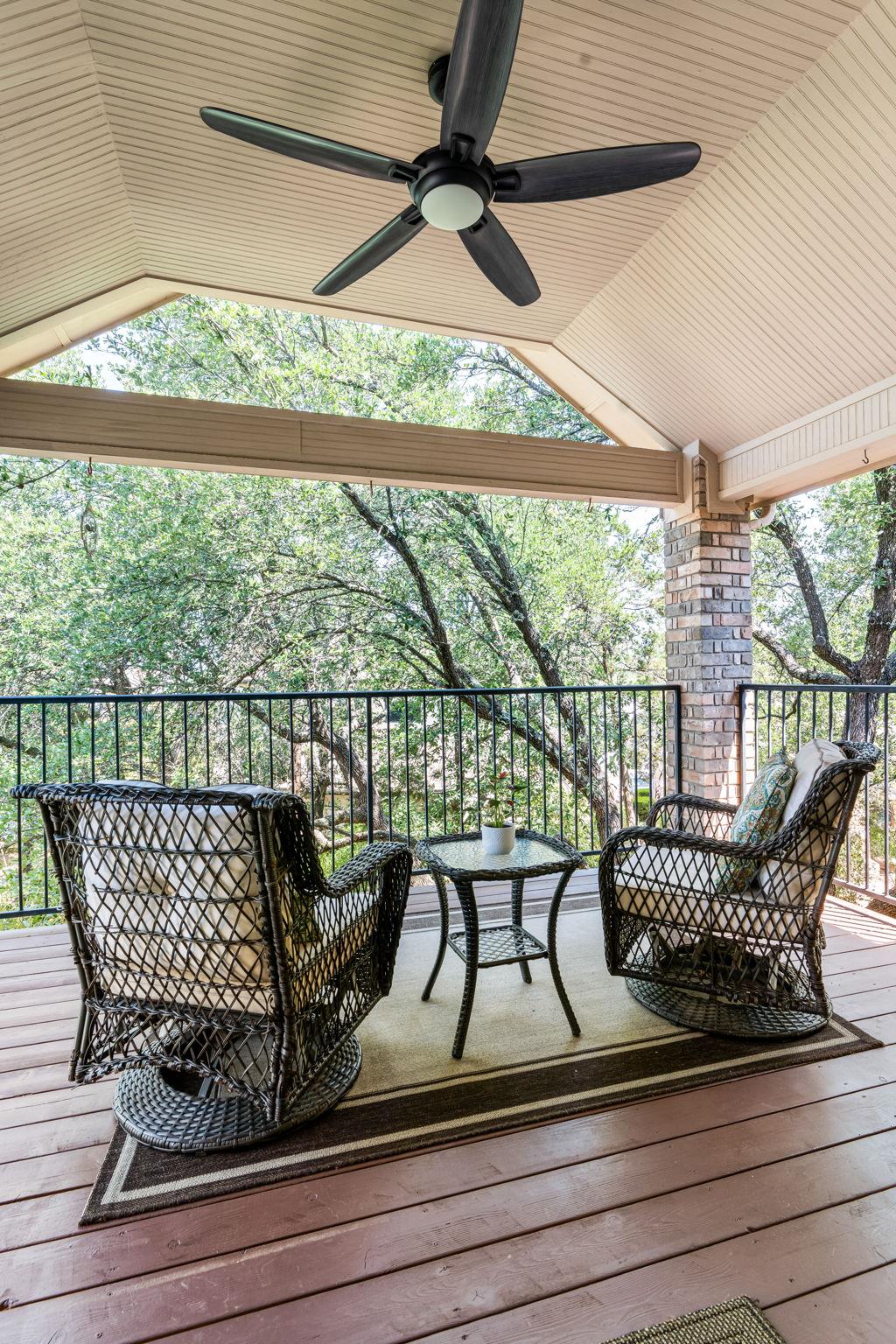 102 Cheerful Ct, Lakeway, TX 78734