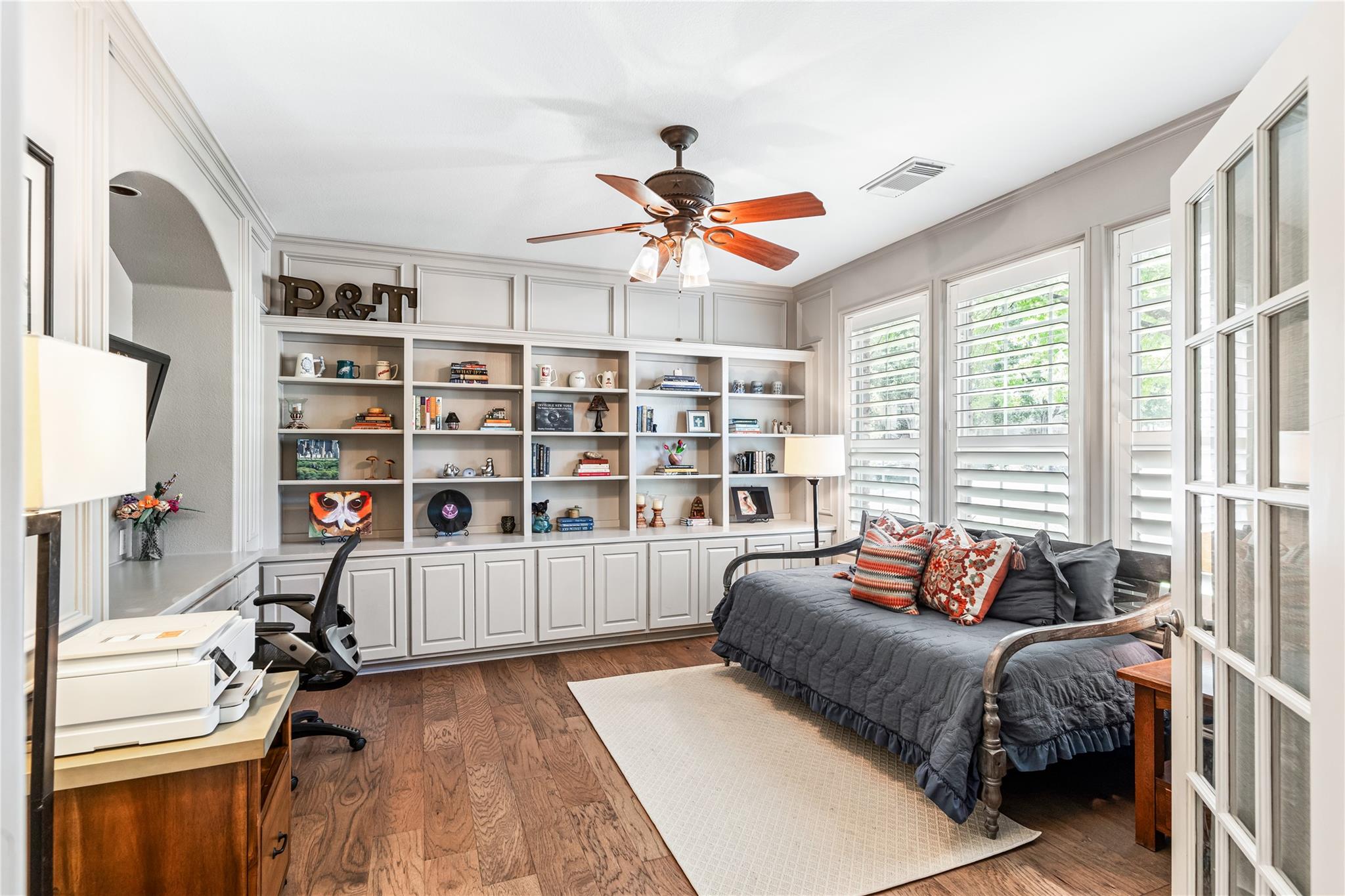 102 Cheerful Ct, Lakeway, TX 78734