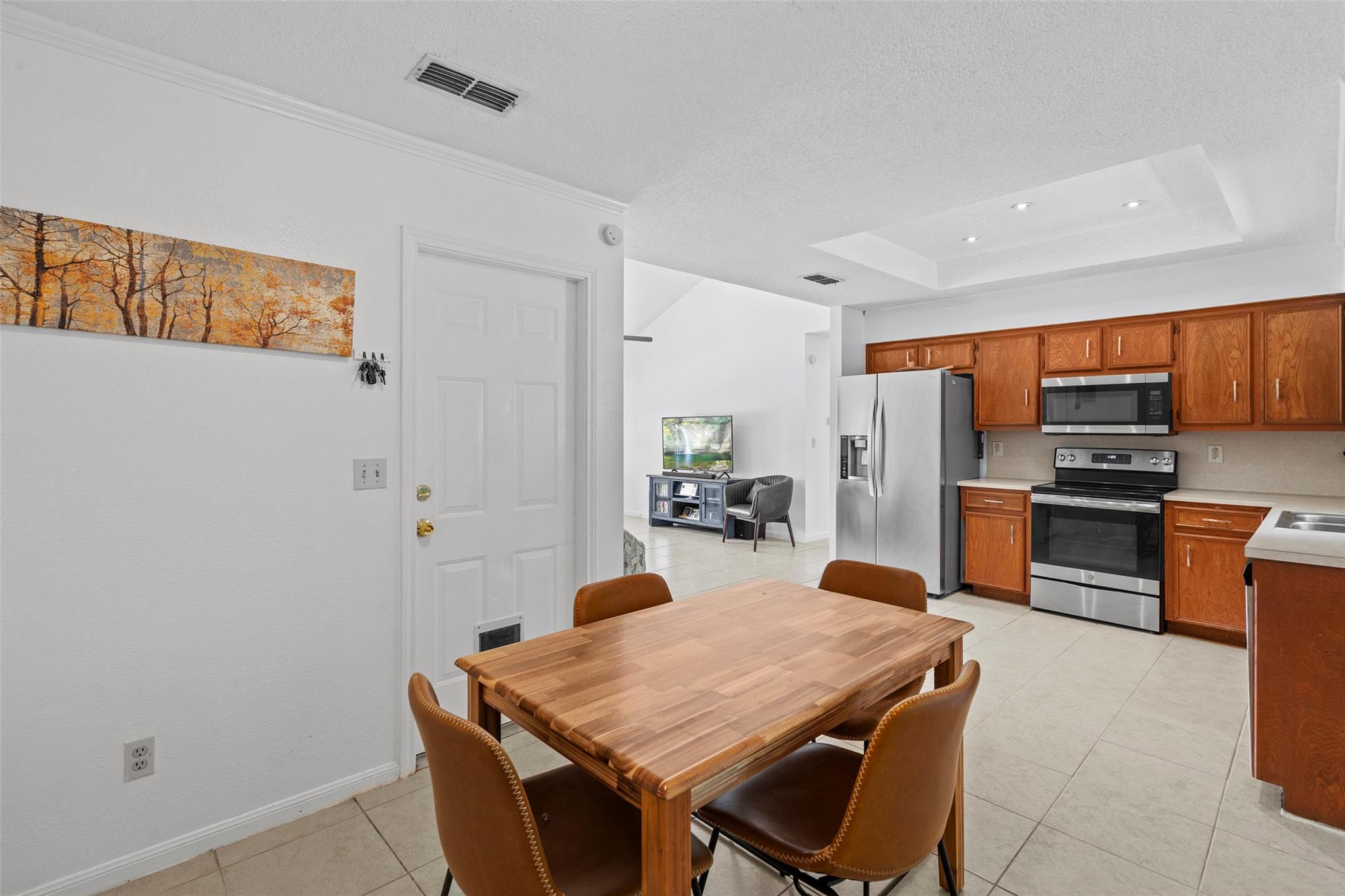 10720 Sunny Ln, Jonestown, TX 78645