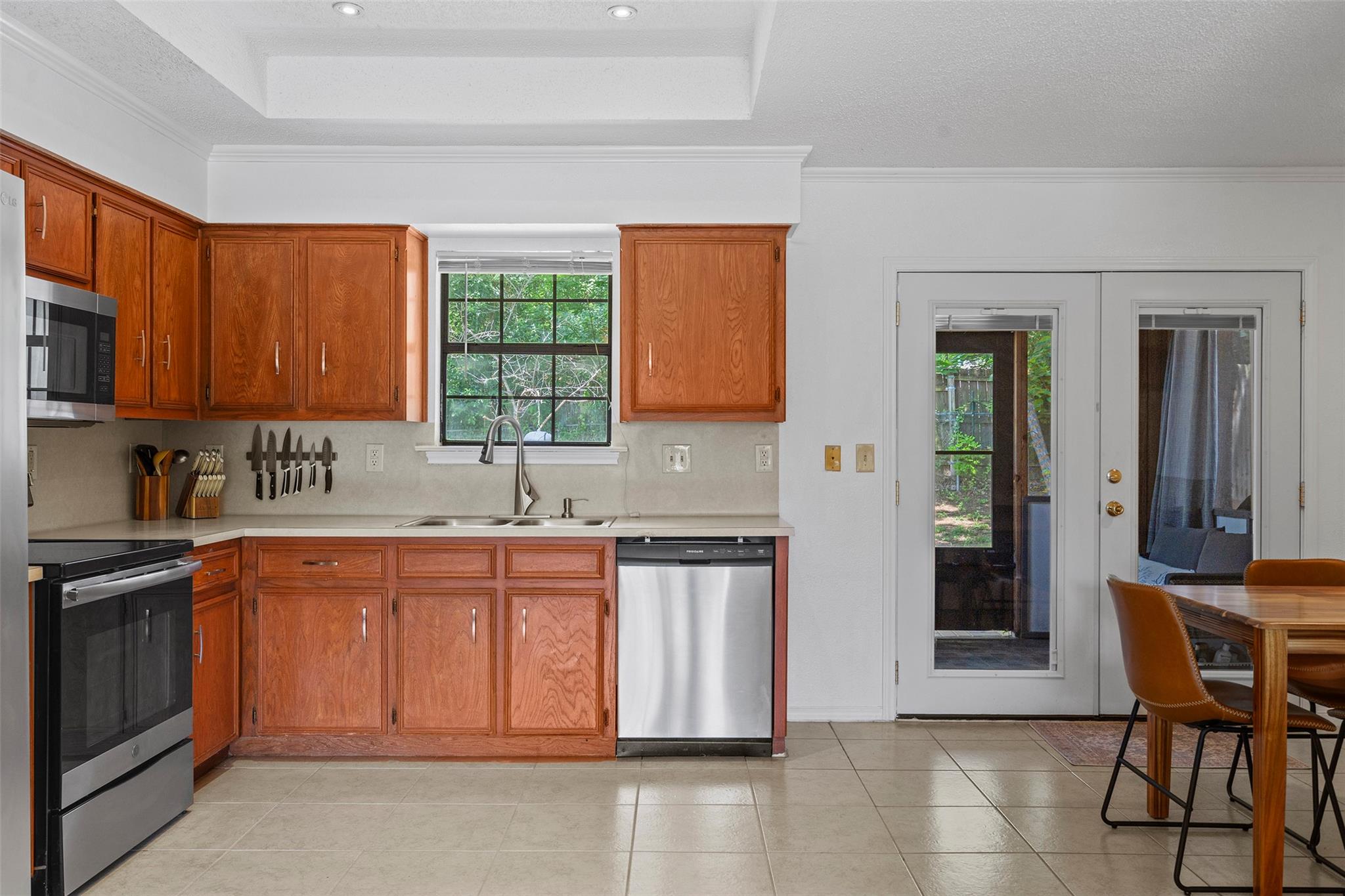 10720 Sunny Ln, Jonestown, TX 78645