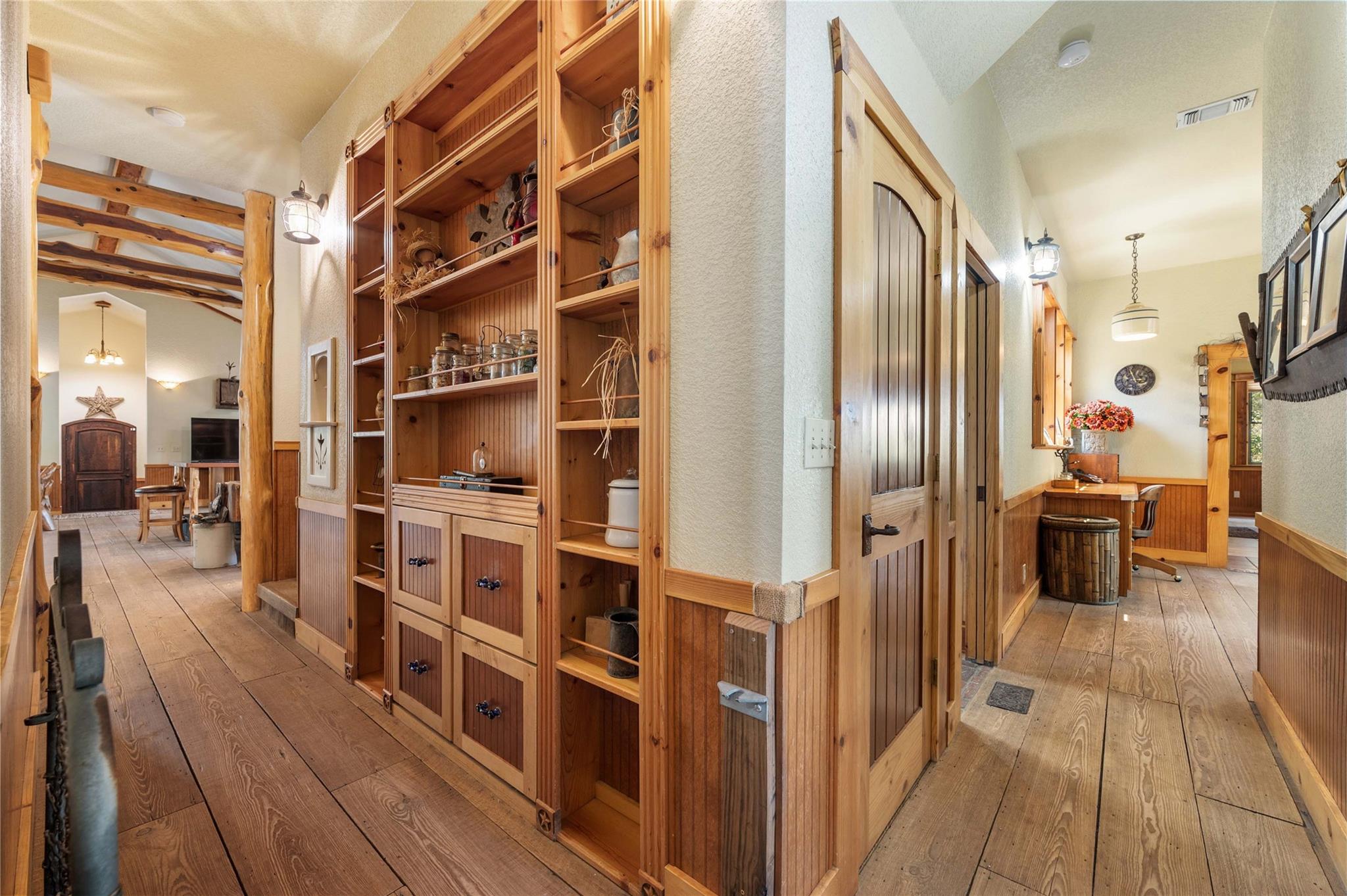 136 Red Fox Ln, Bastrop, TX 78602