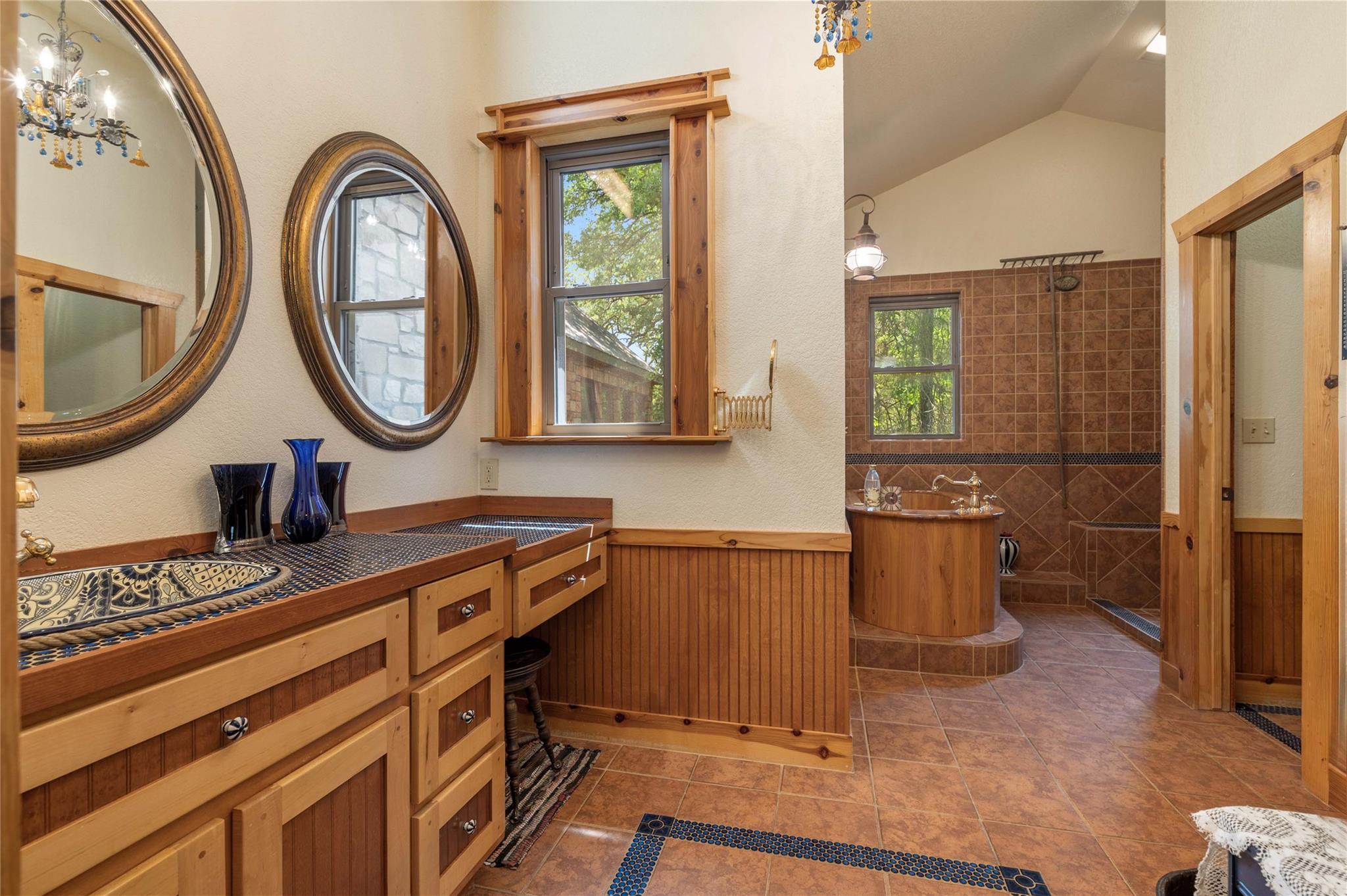 136 Red Fox Ln, Bastrop, TX 78602