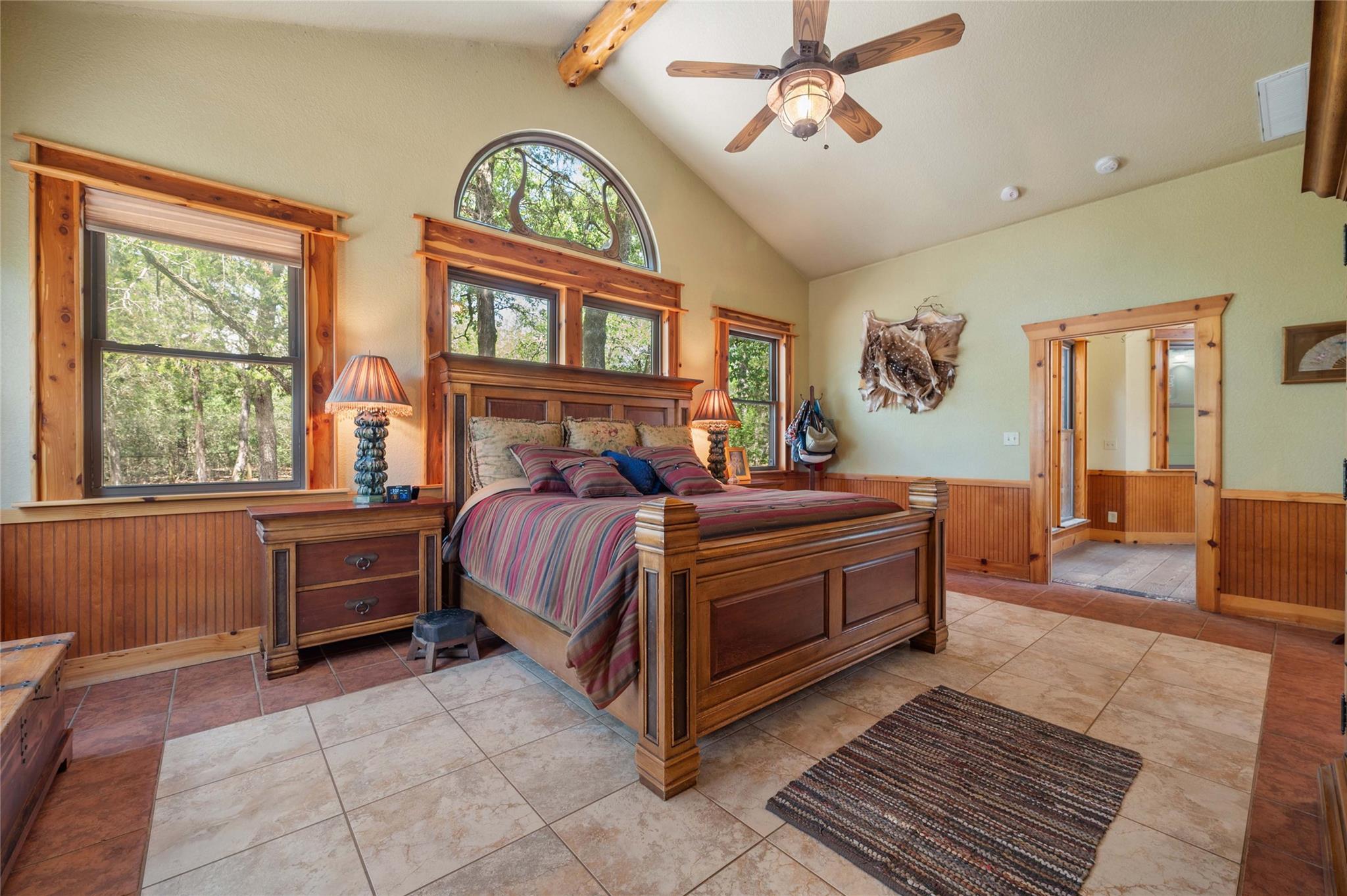 136 Red Fox Ln, Bastrop, TX 78602