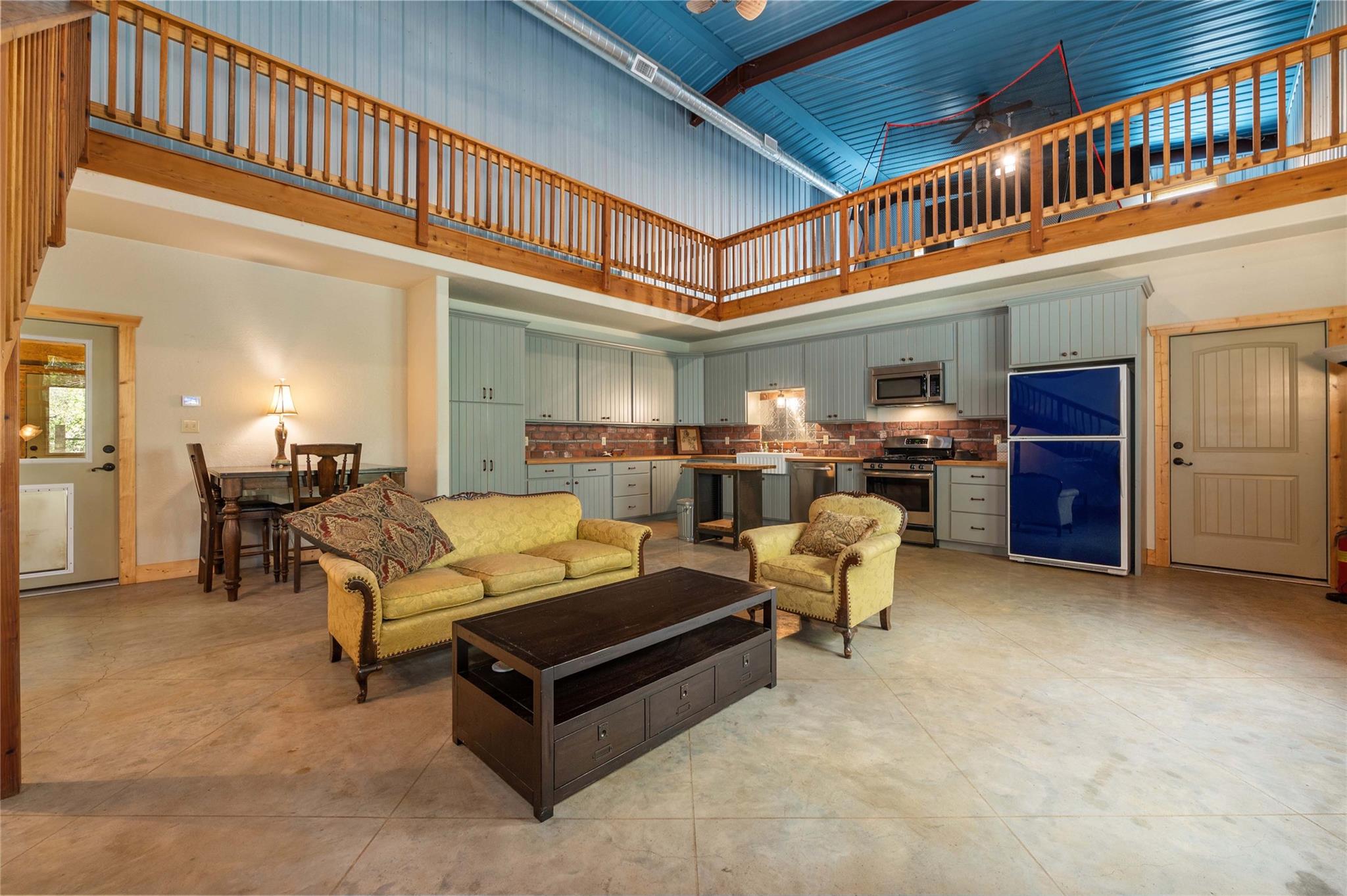 136 Red Fox Ln, Bastrop, TX 78602