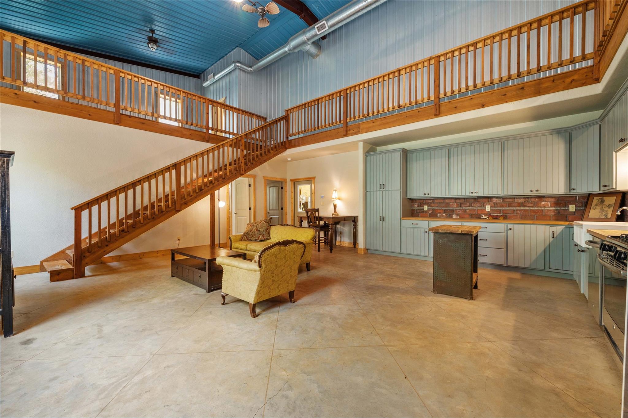 136 Red Fox Ln, Bastrop, TX 78602