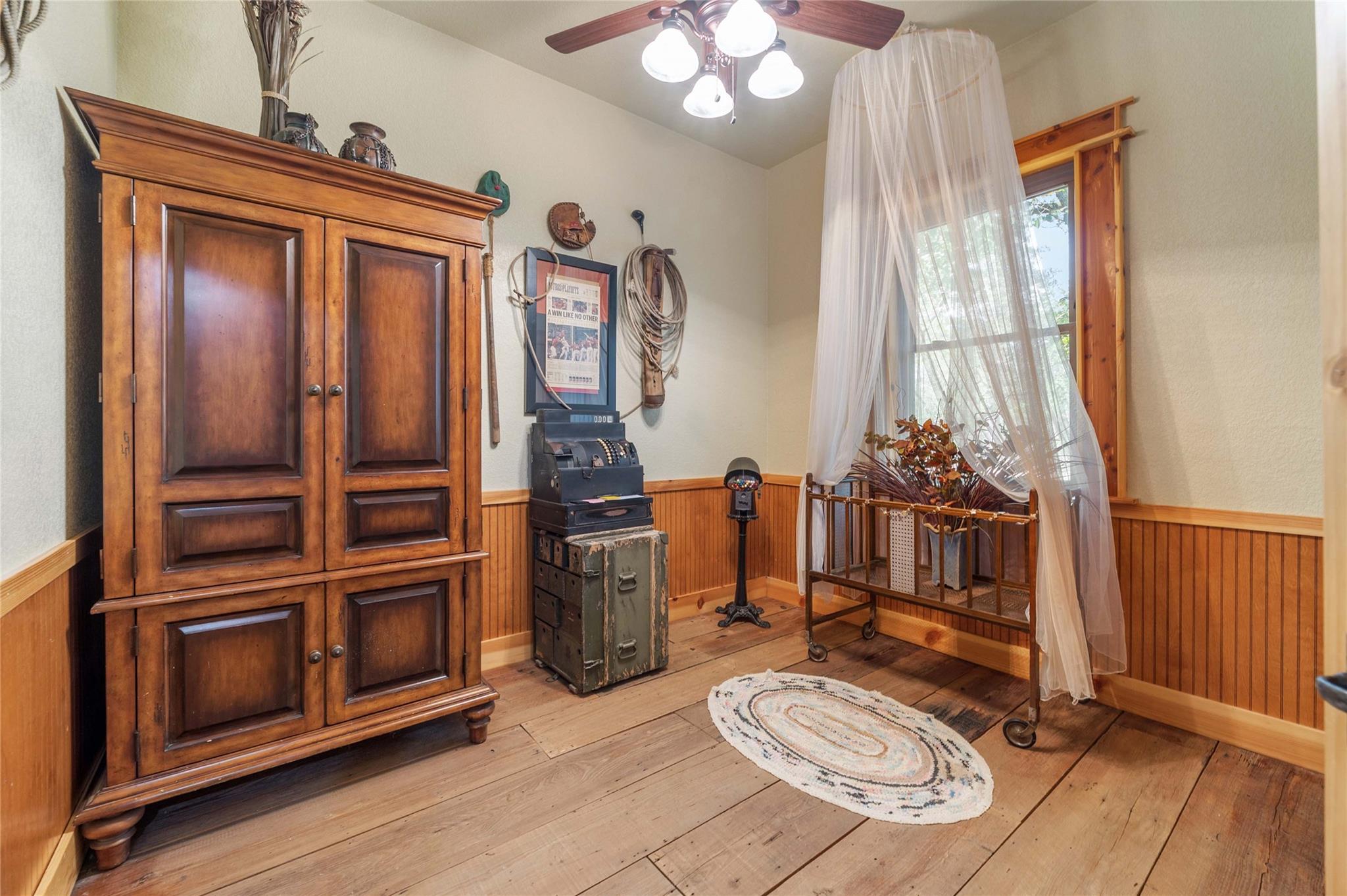 136 Red Fox Ln, Bastrop, TX 78602