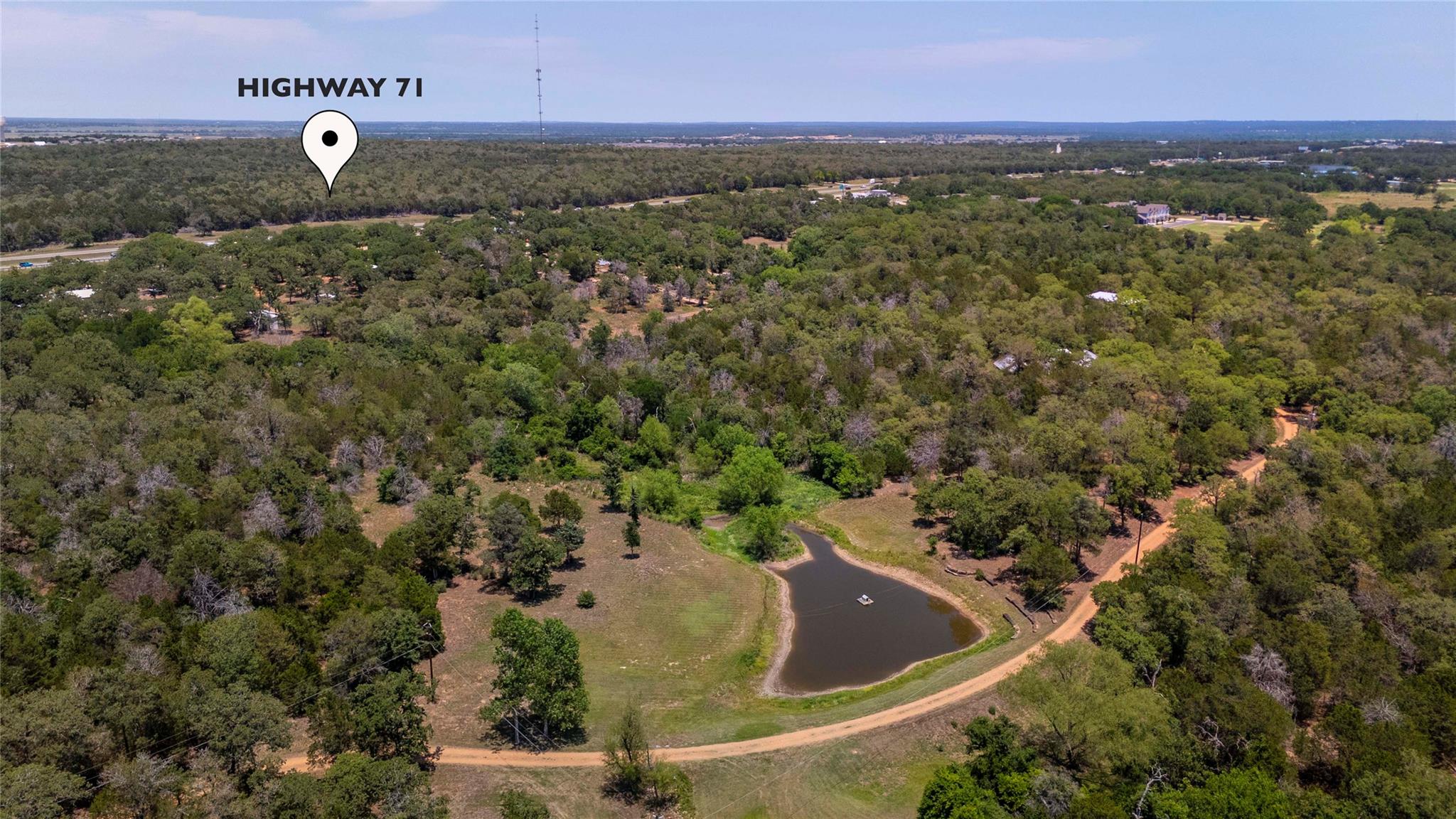 136 Red Fox Ln, Bastrop, TX 78602