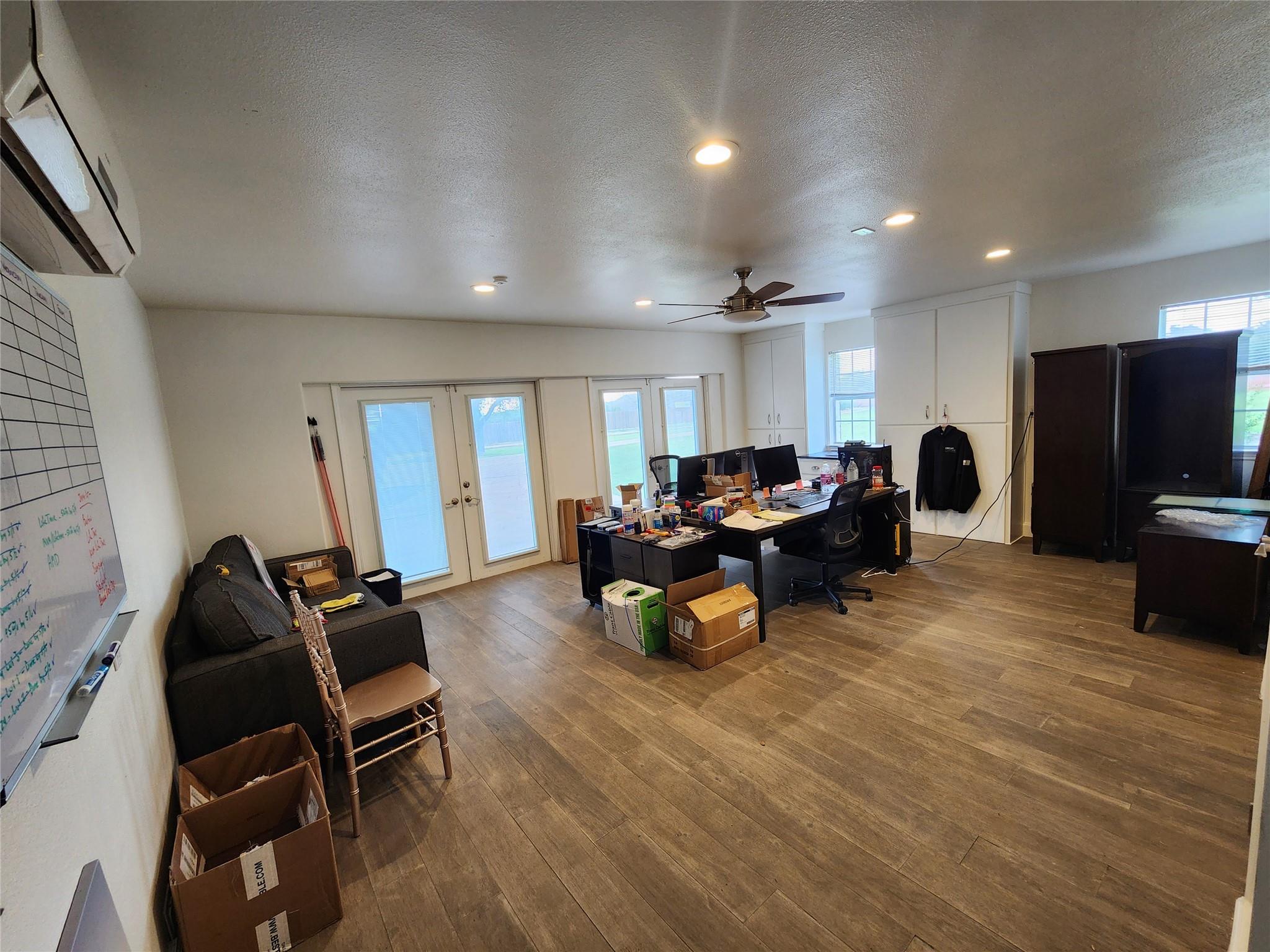 102 County Road 180, Leander, TX 78641
