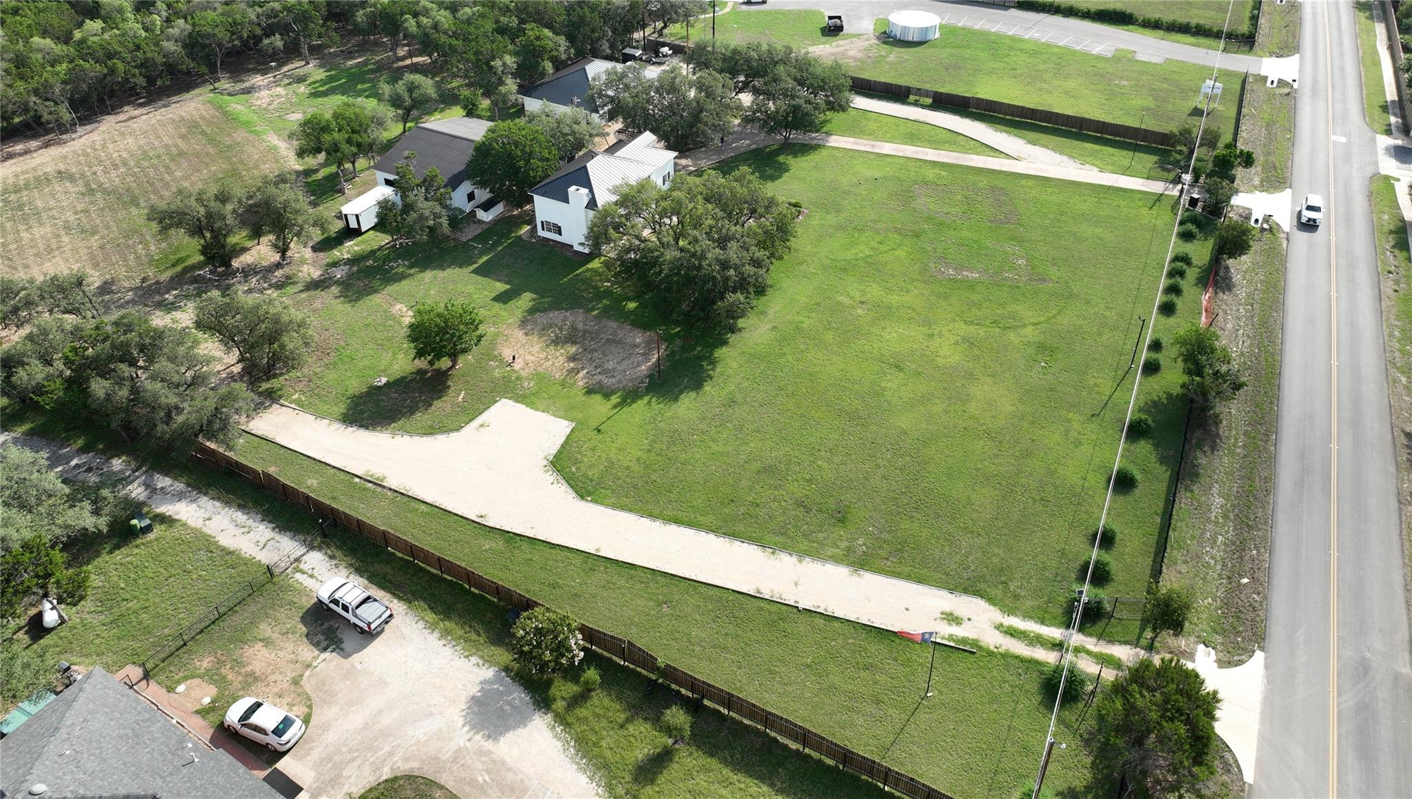 102 County Road 180, Leander, TX 78641
