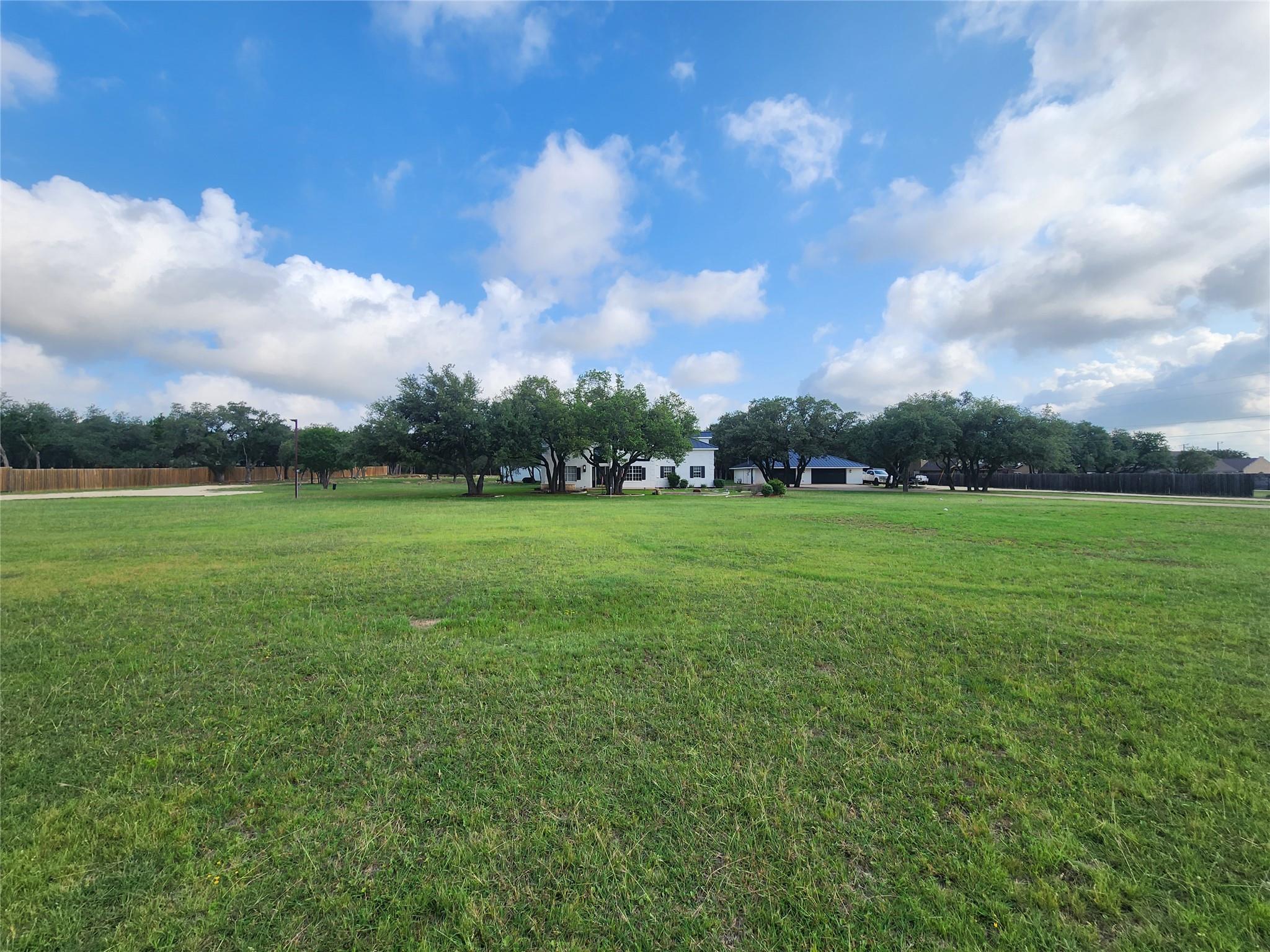 102 County Road 180, Leander, TX 78641