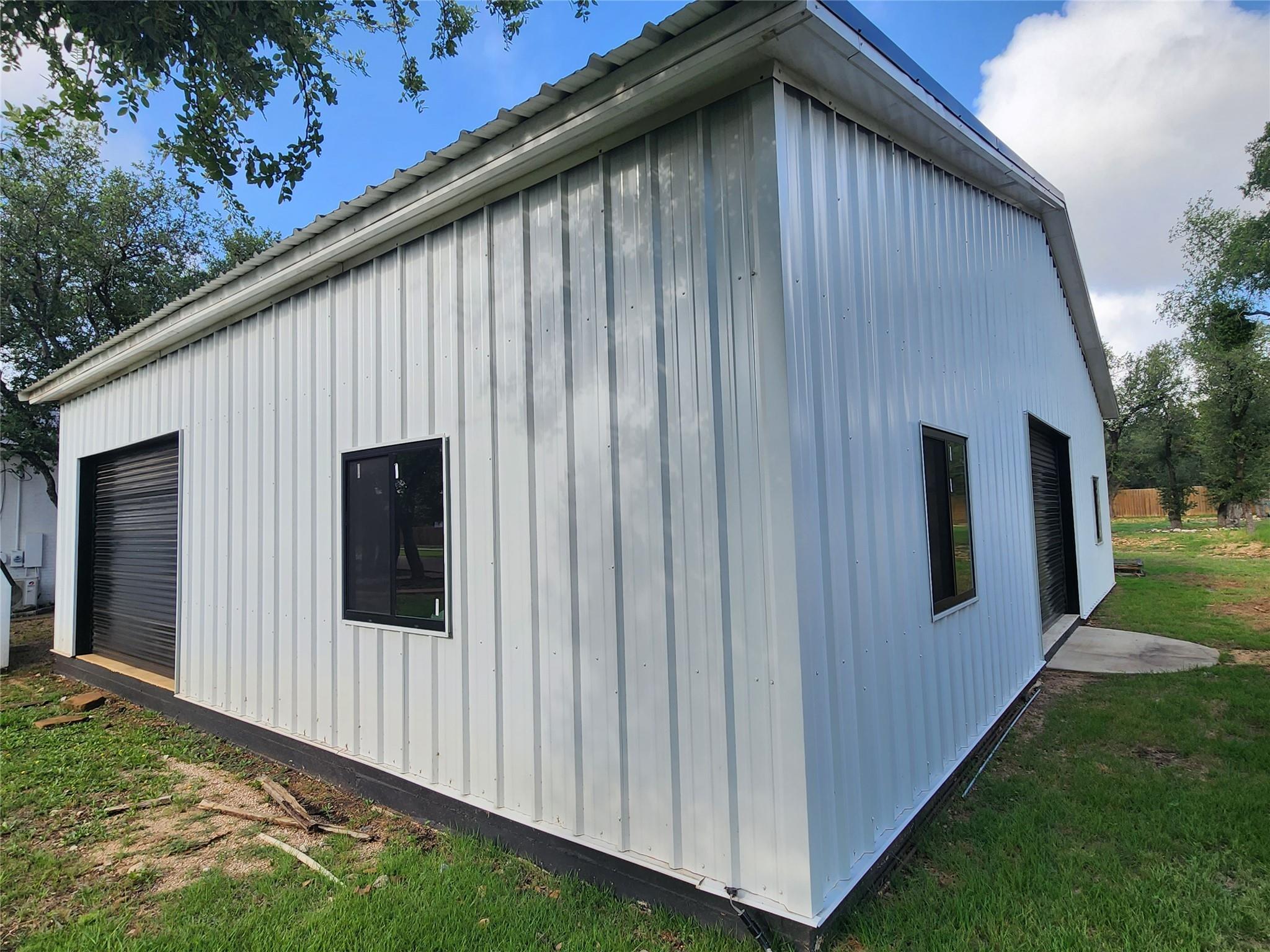 102 County Road 180, Leander, TX 78641
