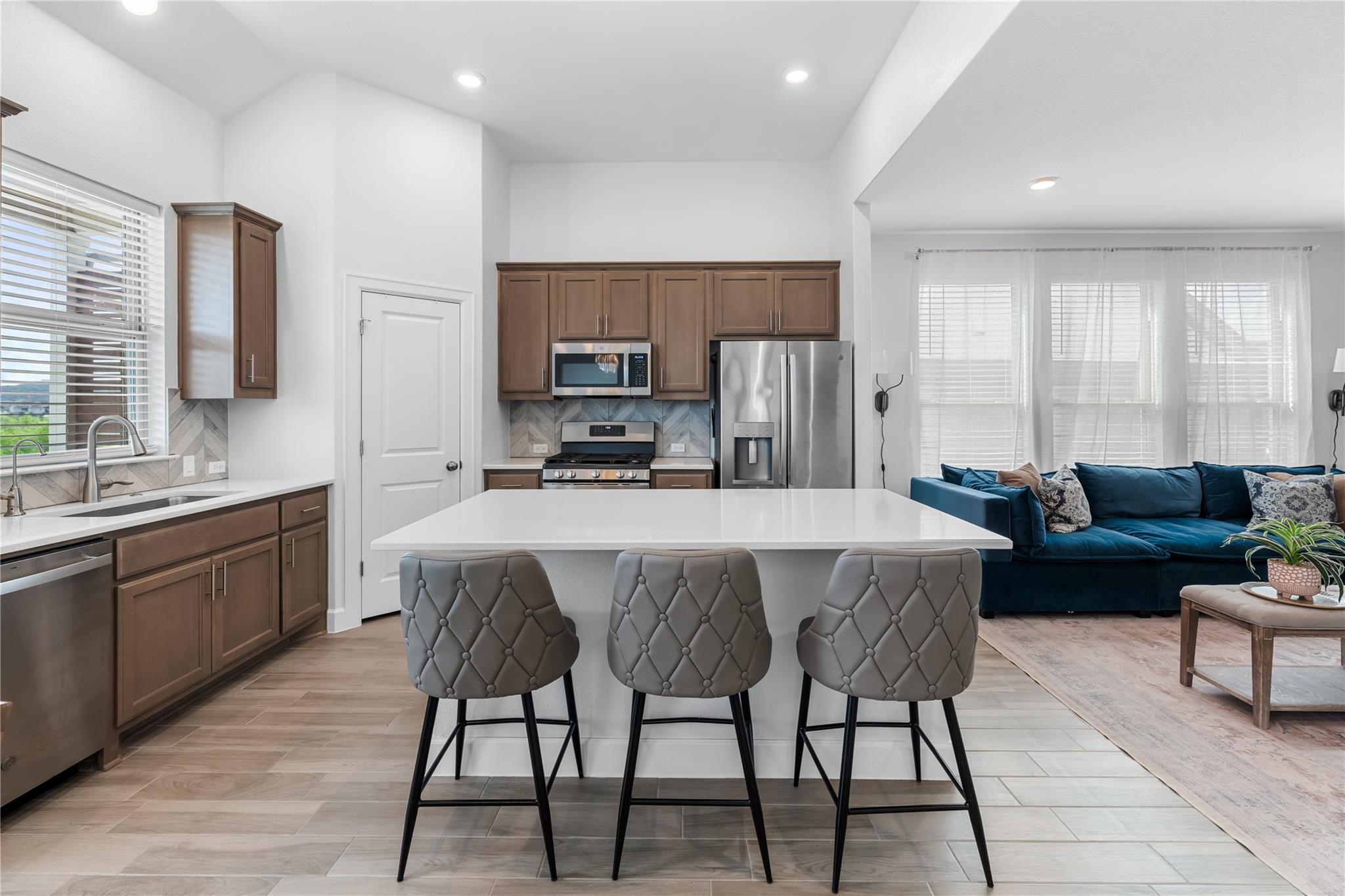 6408 Empresa Dr, Austin, TX 78738