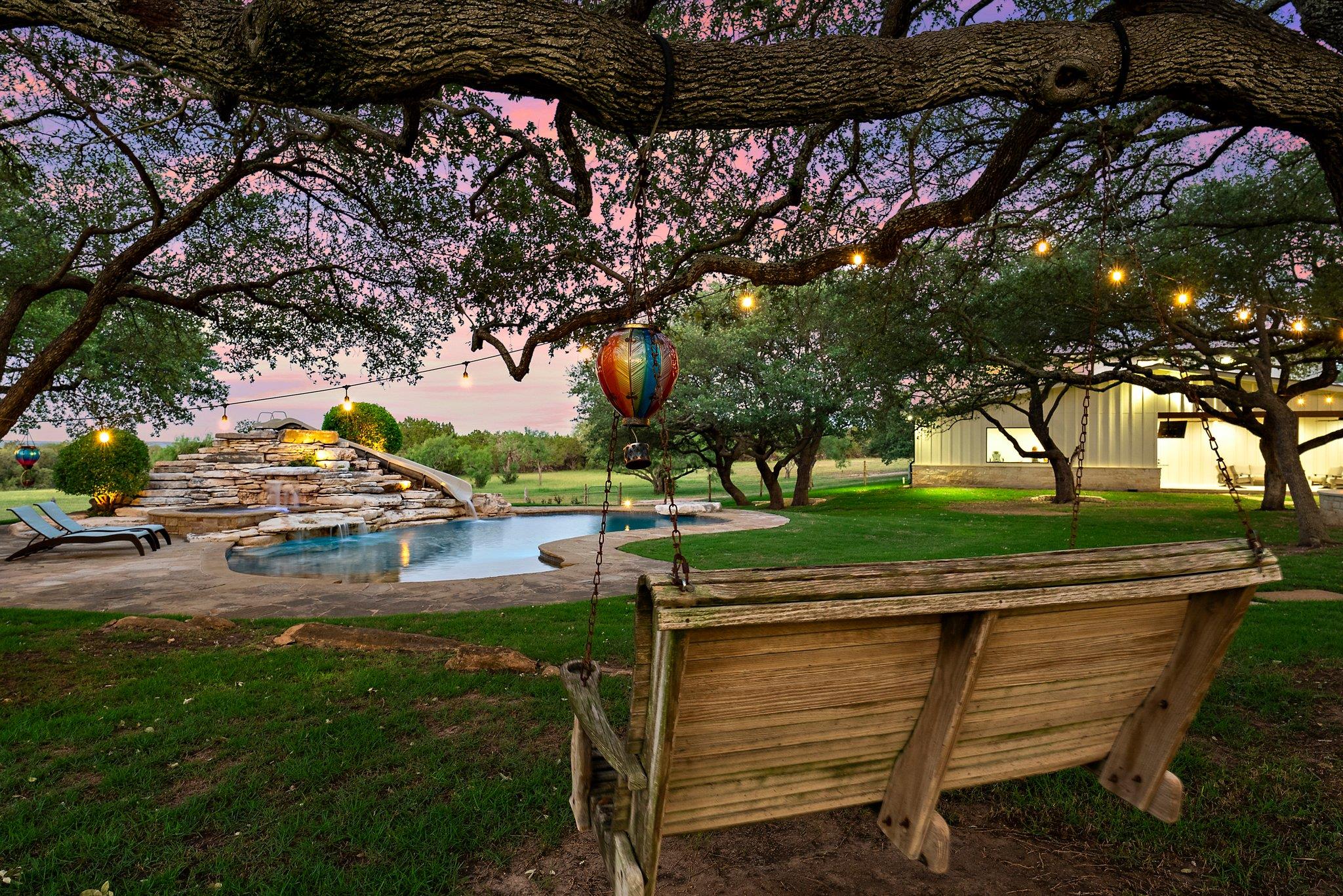 100 Painted Horse Trl, Burnet, TX 78611