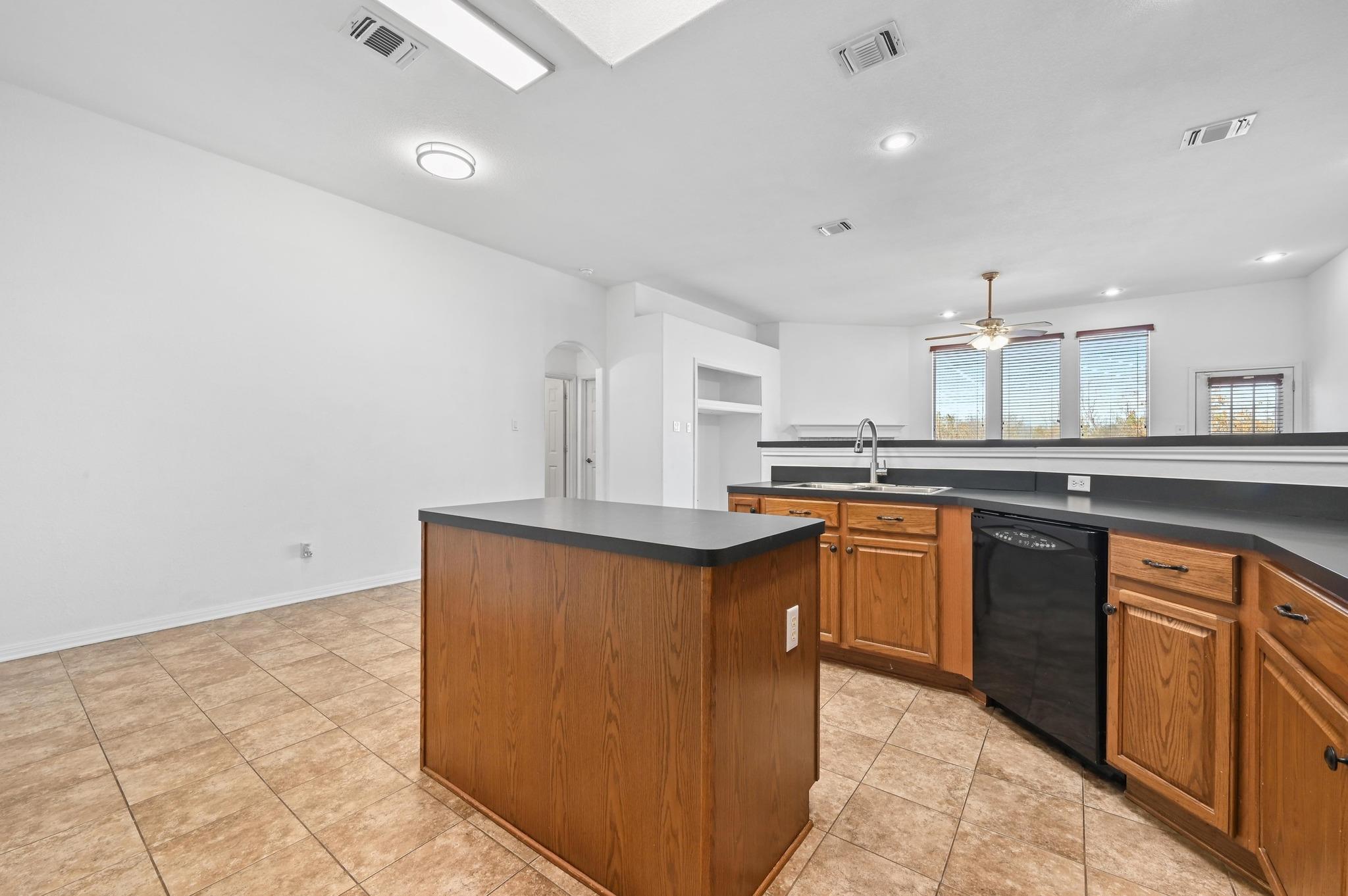 198 Valruth Dr, Kyle, TX 78640