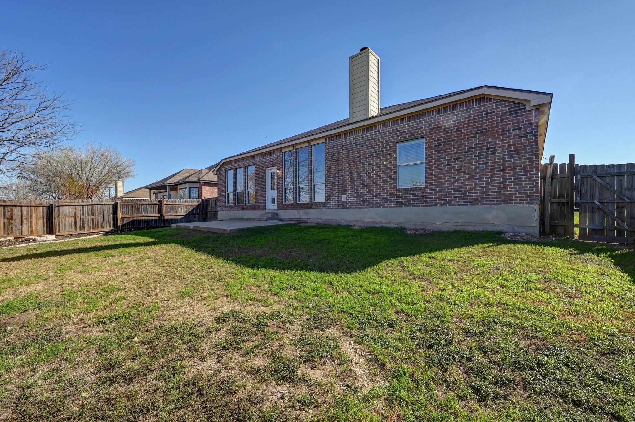 198 Valruth Dr, Kyle, TX 78640
