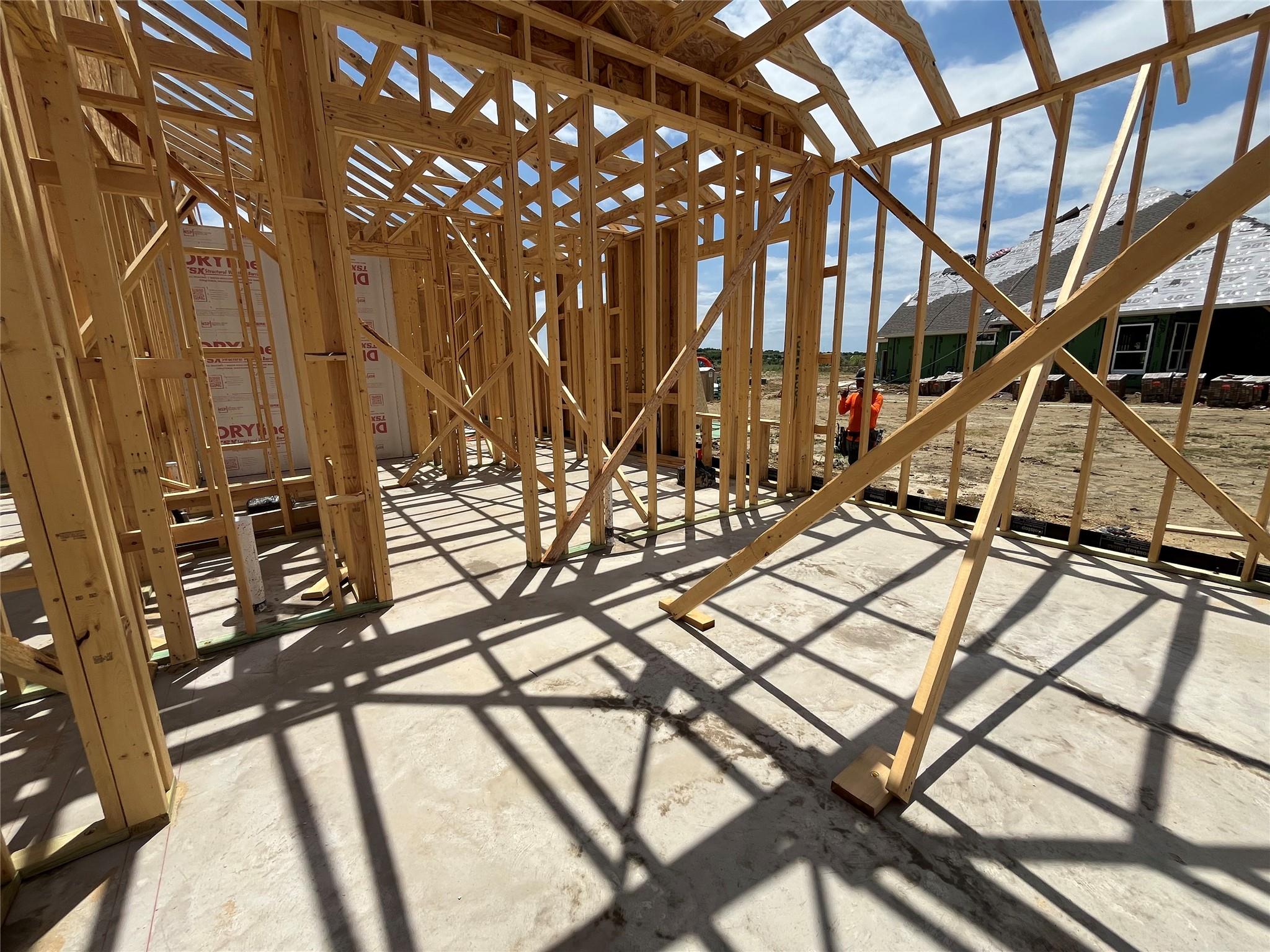 215 Lost Tree Dr, Buda, TX 78610