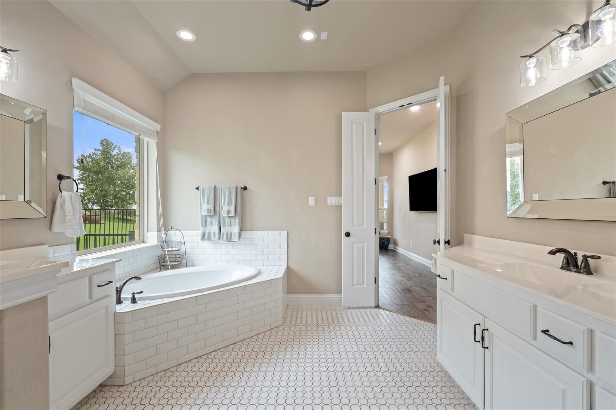 403 Baldovino Skwy, Austin, TX 78738