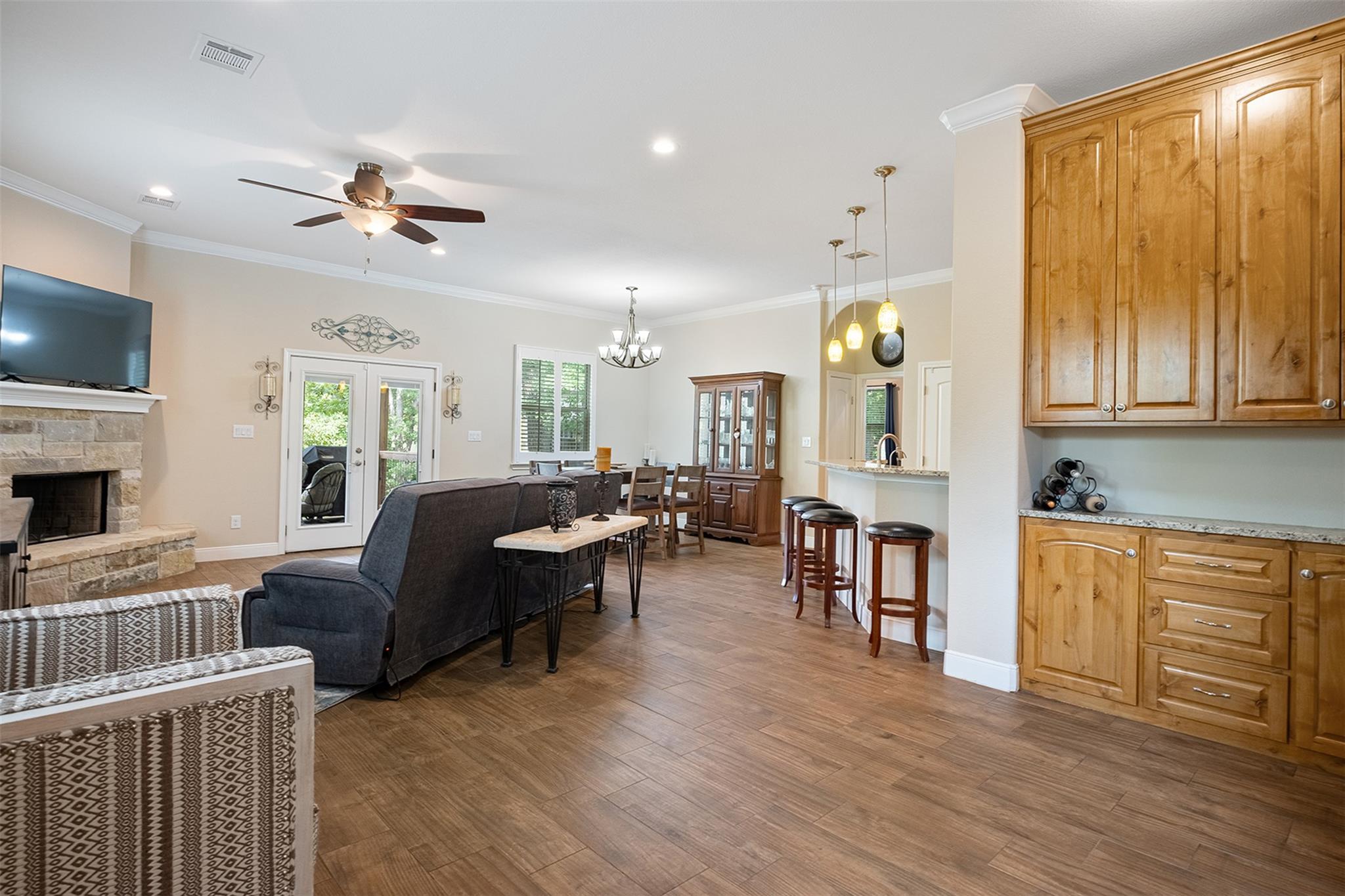 108 Kaliu Ct, Bastrop, TX 78602