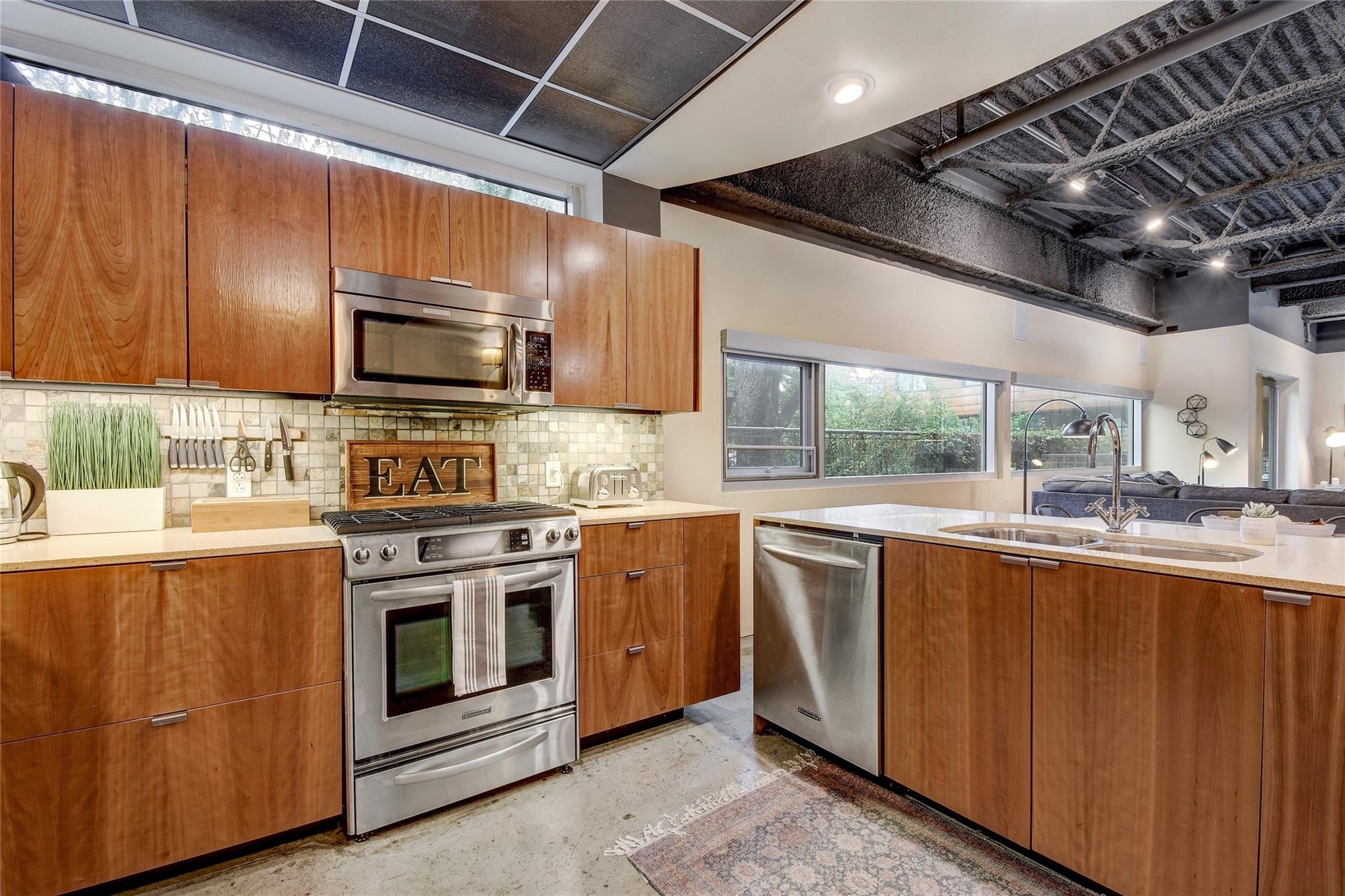 601 Brushy St # 205, Austin, TX 78702
