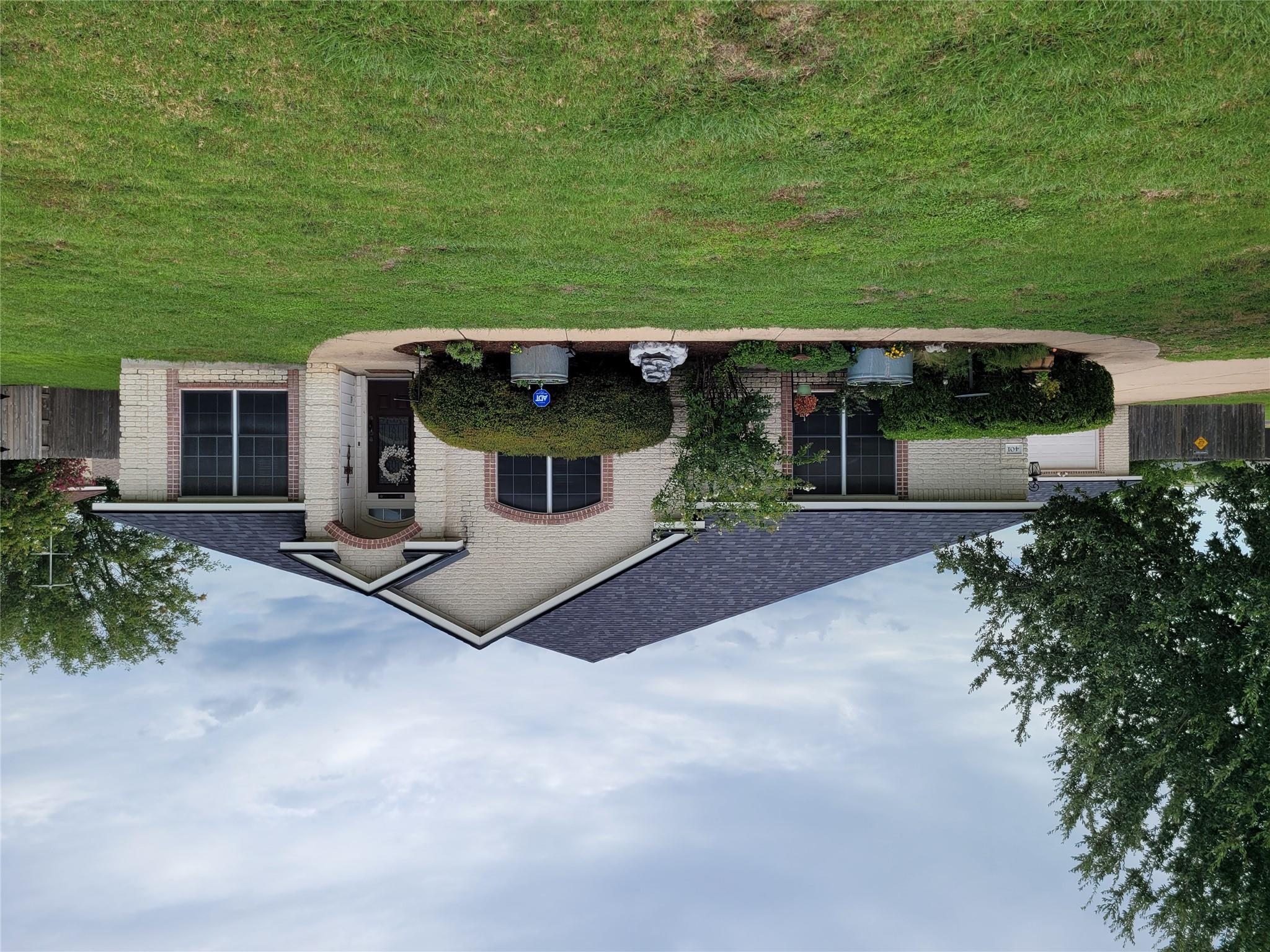 401 Rio Grande Ave, Hutto, TX 78634
