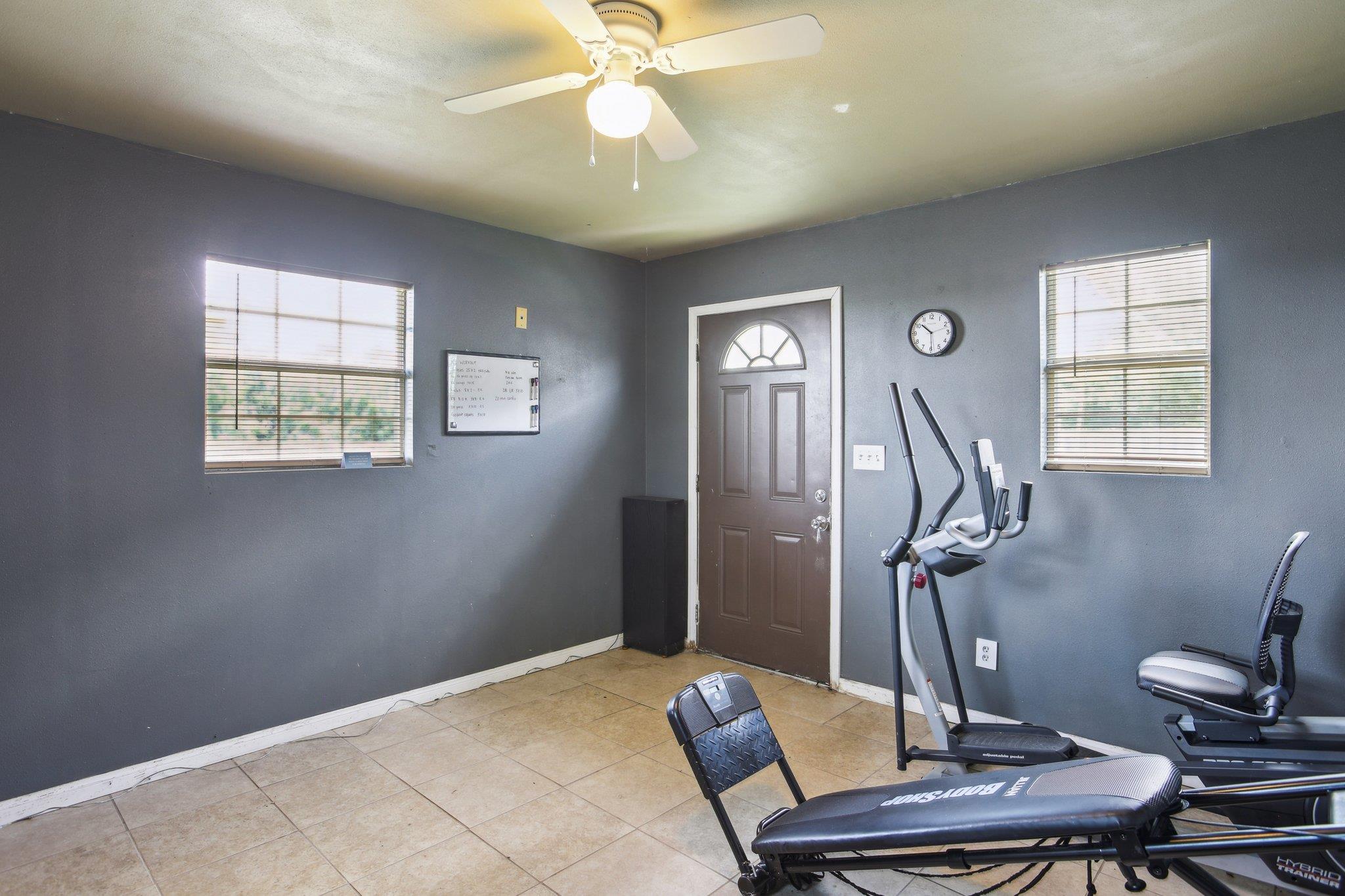 401 Rio Grande Ave, Hutto, TX 78634