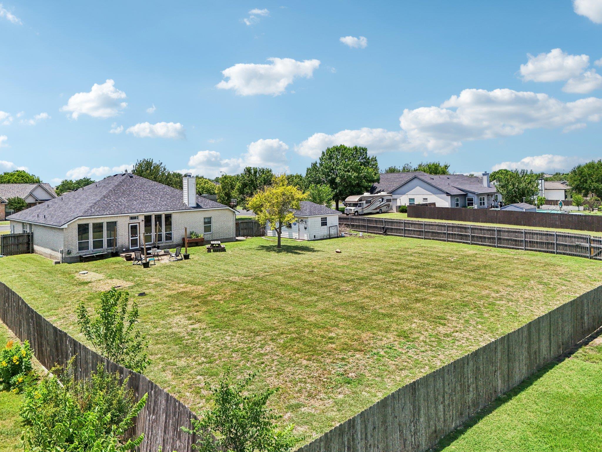 401 Rio Grande Ave, Hutto, TX 78634