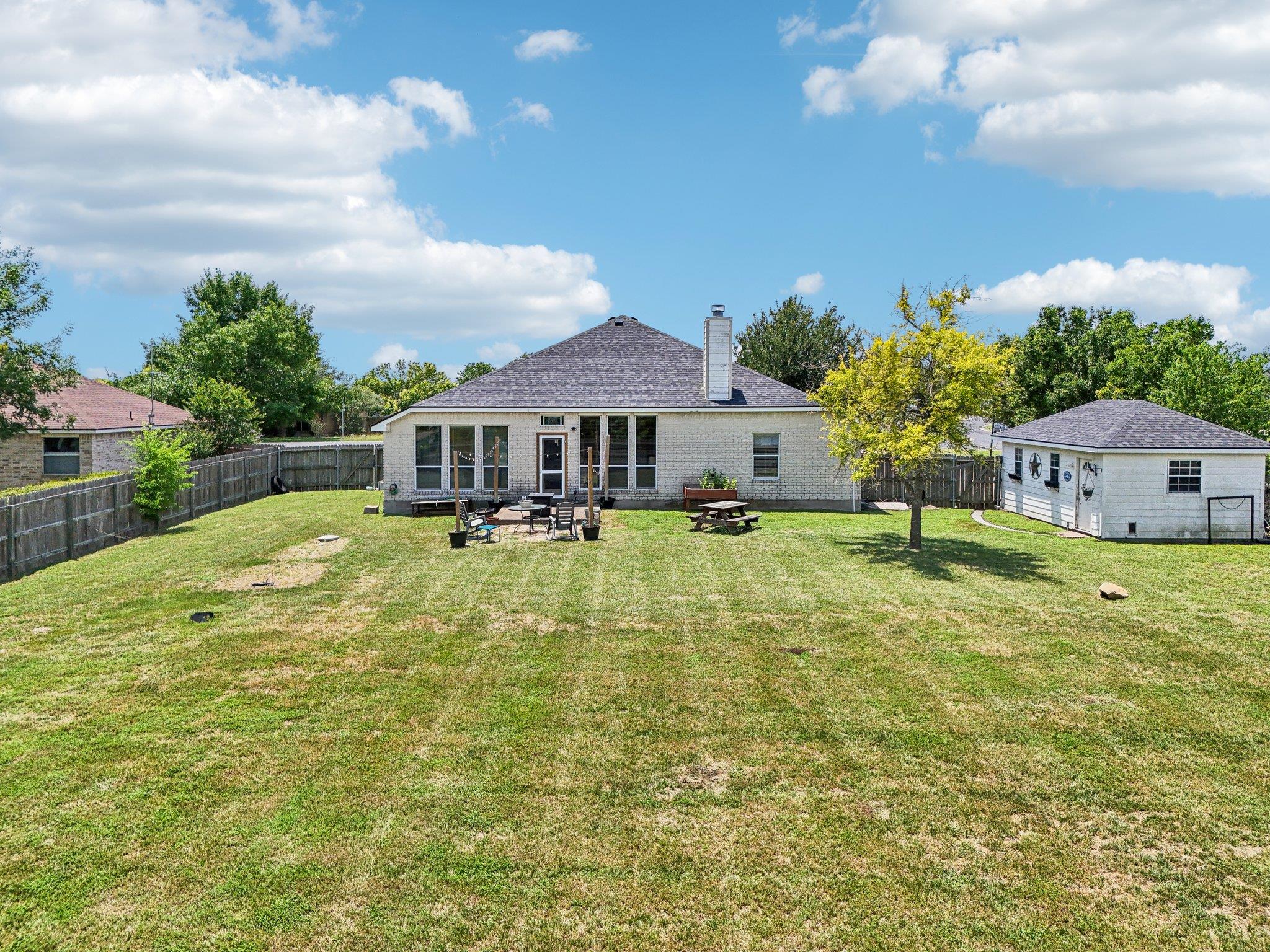401 Rio Grande Ave, Hutto, TX 78634
