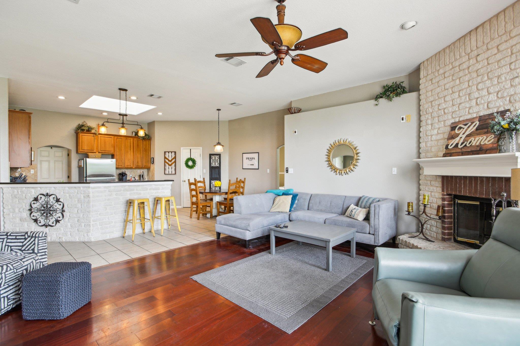 401 Rio Grande Ave, Hutto, TX 78634
