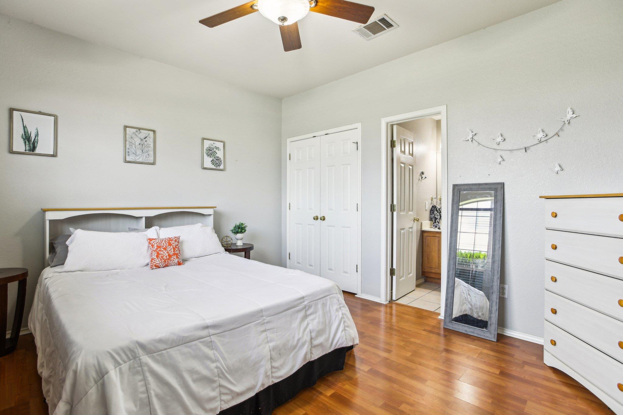 401 Rio Grande Ave, Hutto, TX 78634