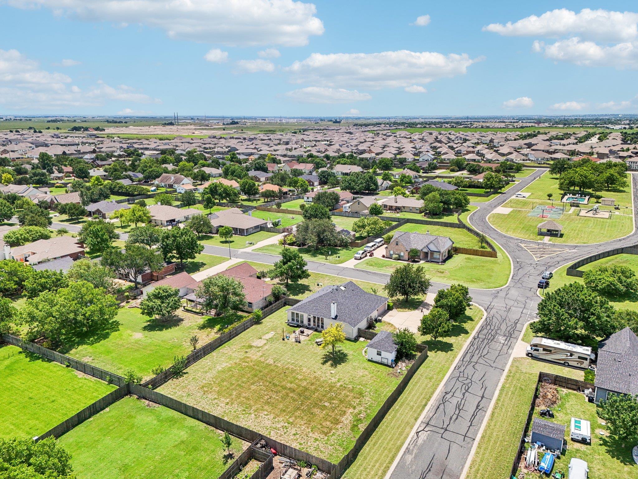 401 Rio Grande Ave, Hutto, TX 78634