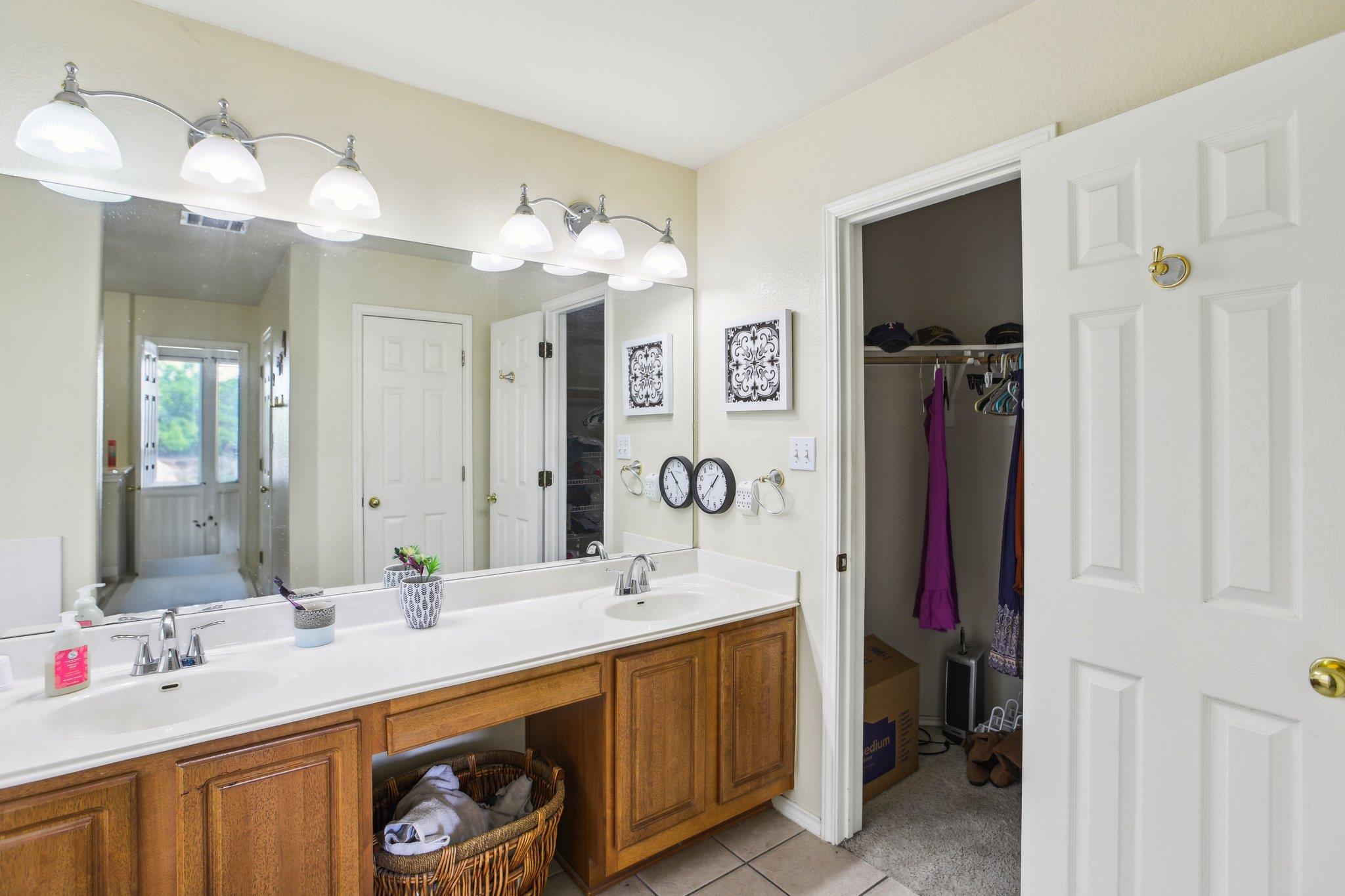401 Rio Grande Ave, Hutto, TX 78634