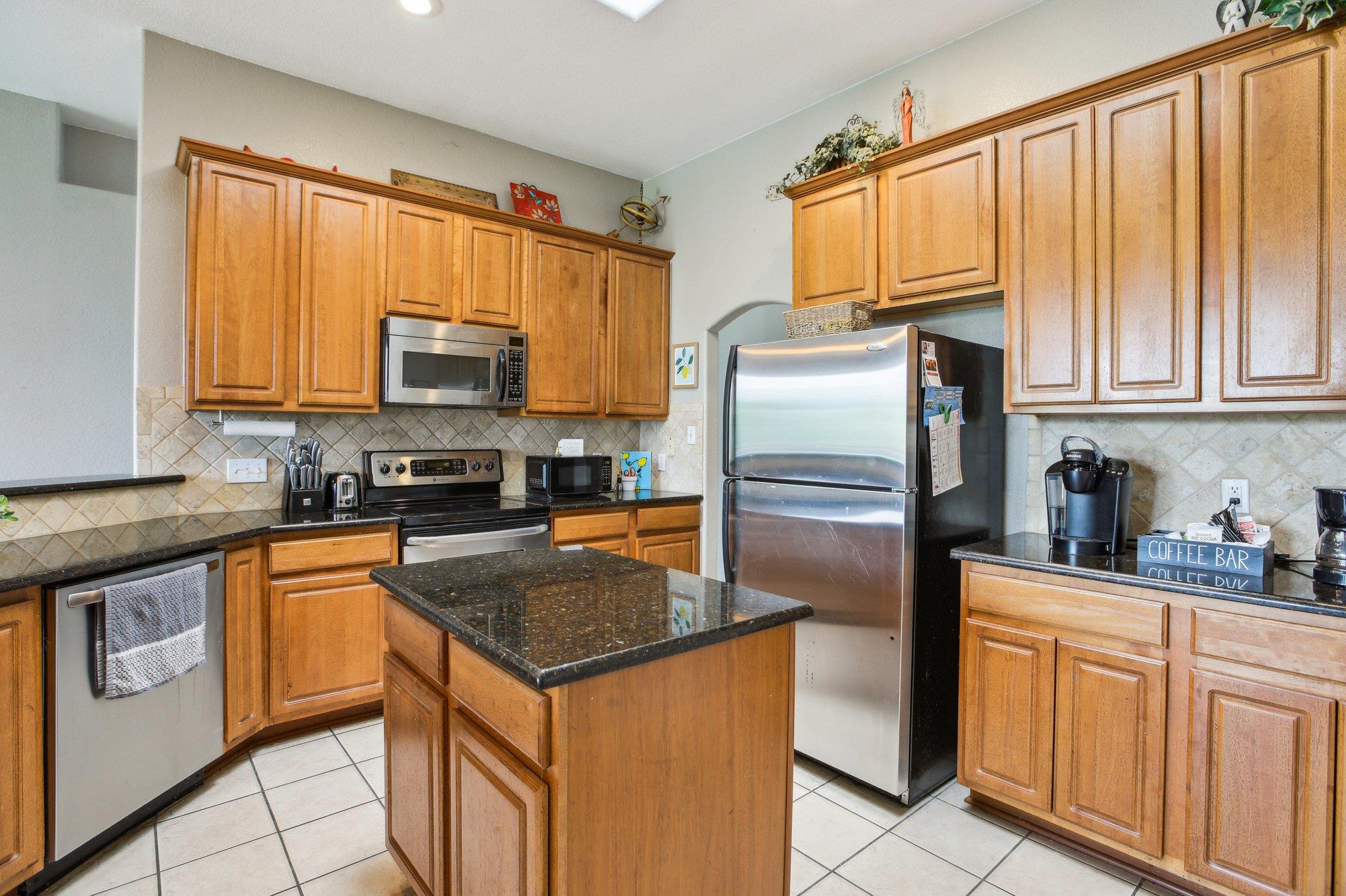 401 Rio Grande Ave, Hutto, TX 78634