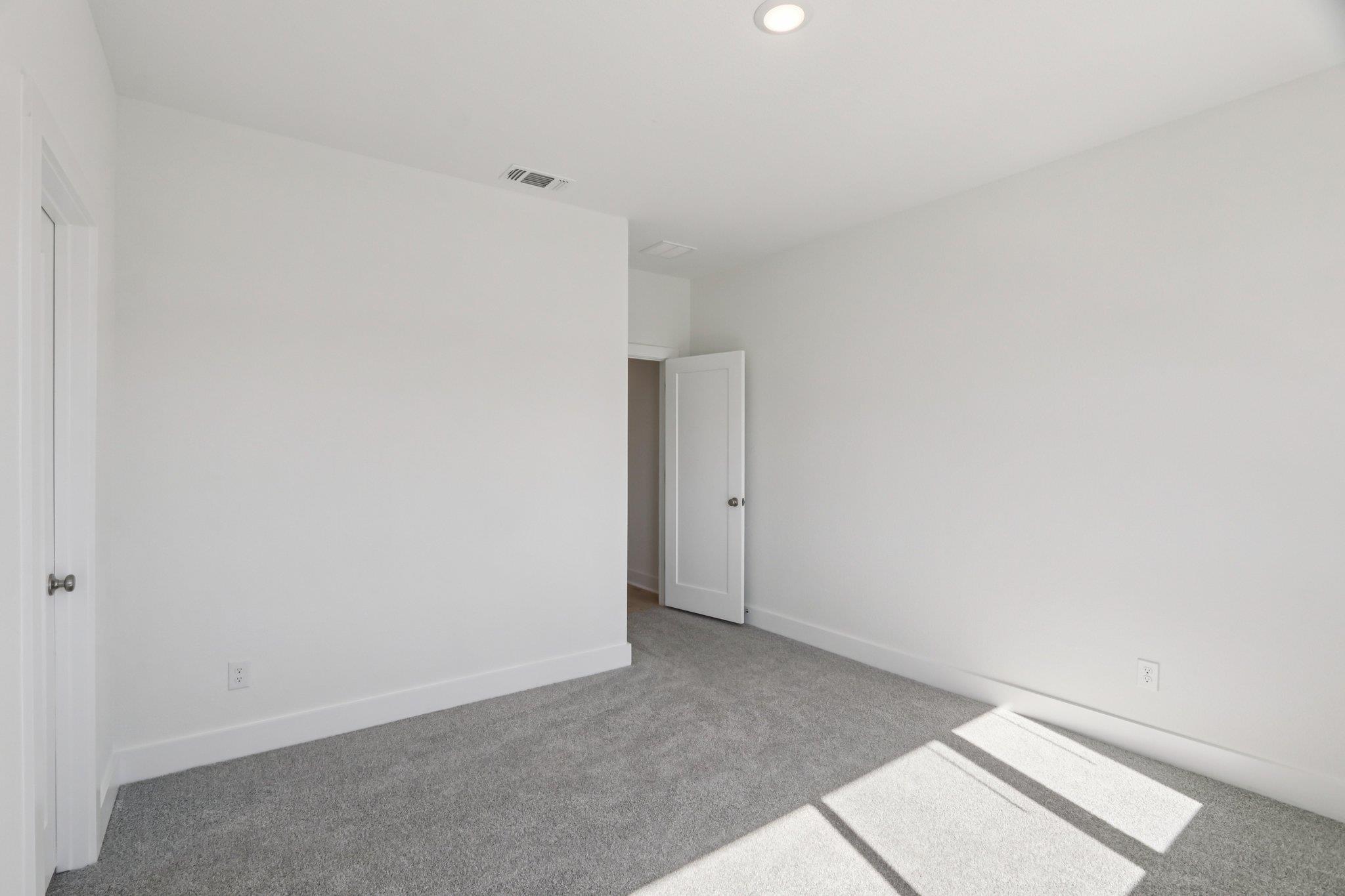 1512 Cardinal Ln, Round Rock, TX 78681