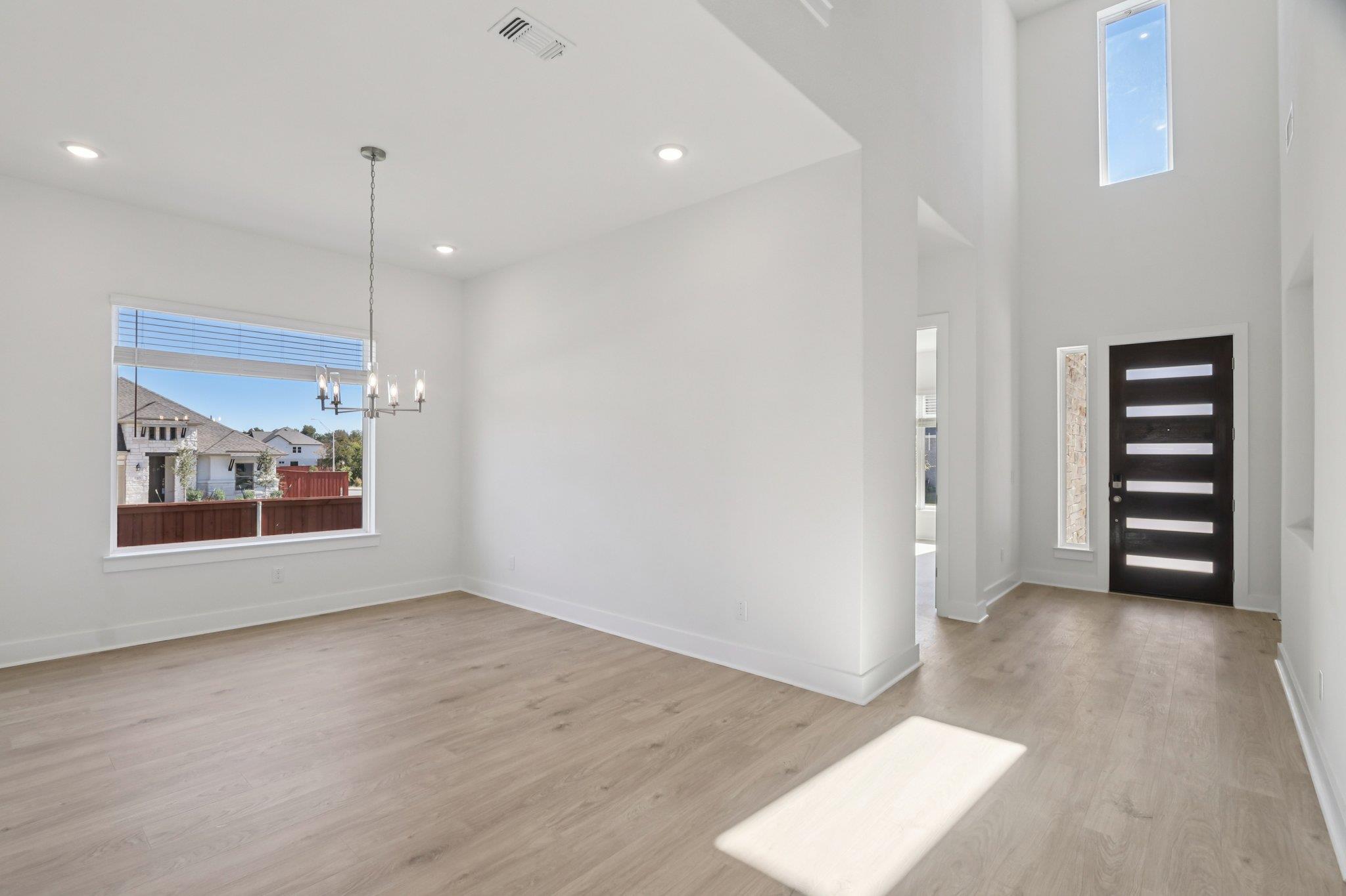 1512 Cardinal Ln, Round Rock, TX 78681