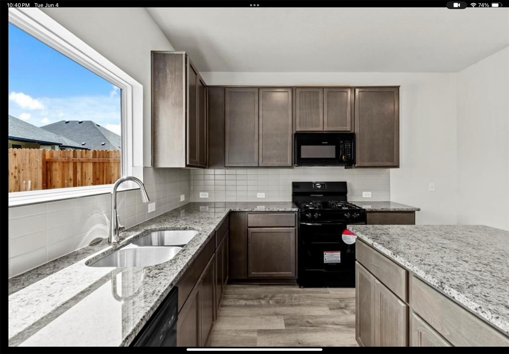 138 Blackwell Ln, Kyle, TX 78640