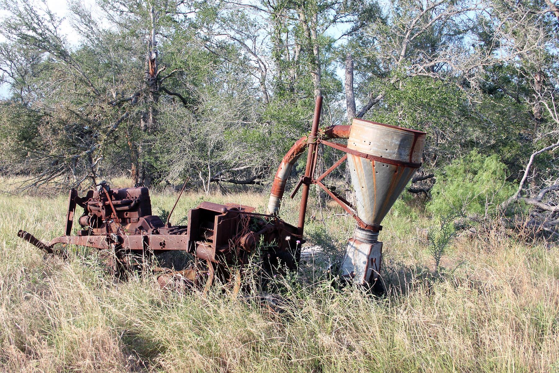 6020 FM 3158 Highway, Dale, TX 78616